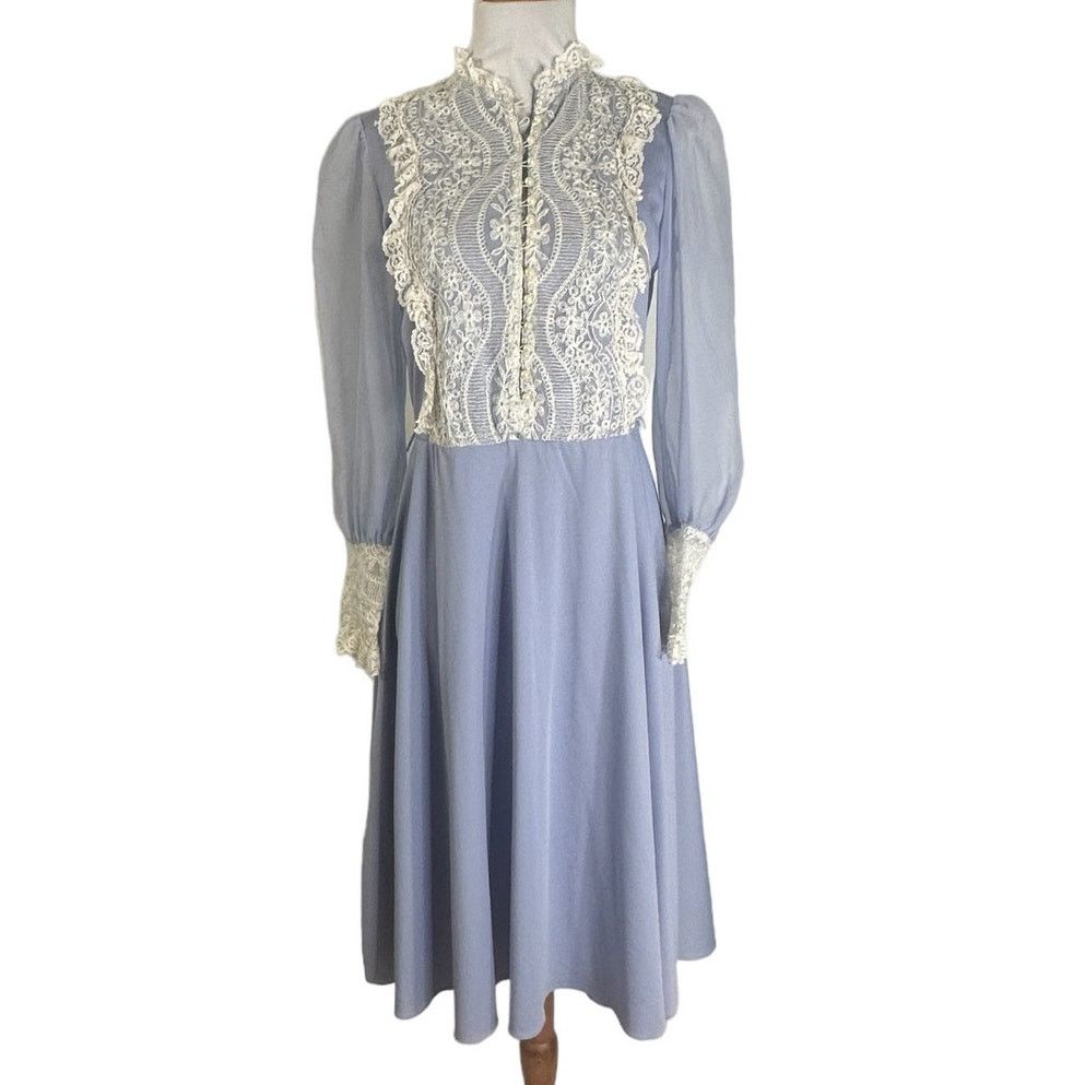 Vintage Vintage 1970s Periwinkle Blue Cottage Core Chiffon Dress M Size M / US 6-8 / IT 42-44 - 1 Thumbnail