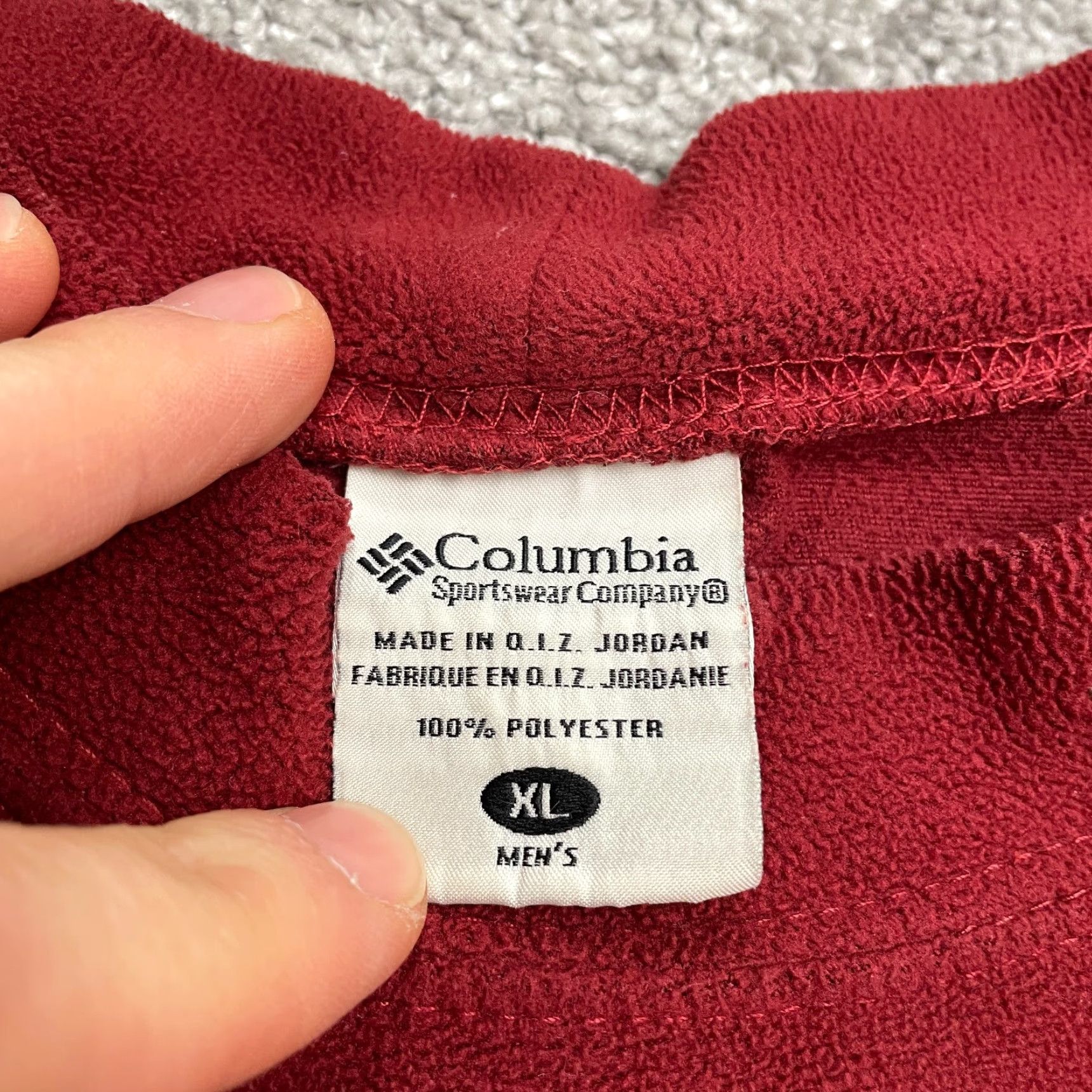 Vintage Columbia Sweatshirt Men XL Red Fleece Pullover Crew Neck Long Sleeve Outdoor Hiking Casual All Seasons Lightweight Breathable Logo Size US XL / EU 56 / 4 - 5 Thumbnail
