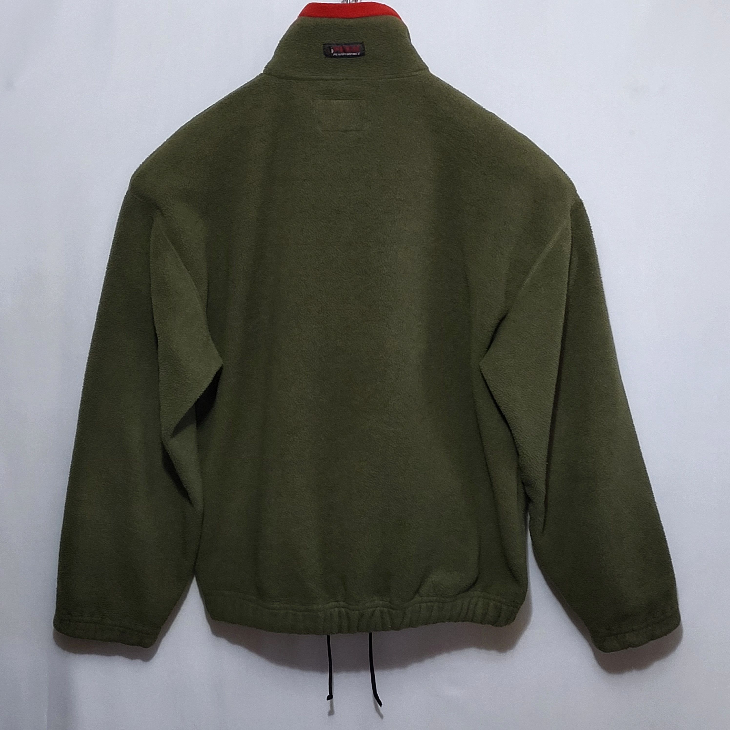 Peak Performance Vintage Peak Performance Sweatshirt.Size M but fit L.. Size US M / EU 48-50 / 2 - 6 Thumbnail