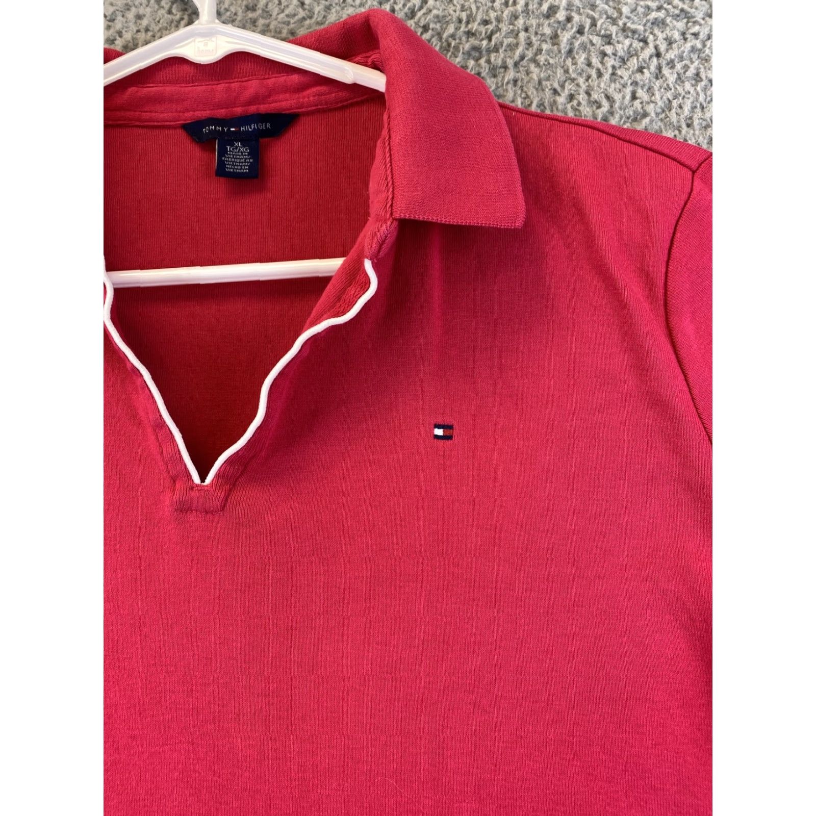 Tommy Hilfiger Tommy Hilfiger Girls Polo Shirt Magenta XL Short Sleeve Size XL / US 12-14 / IT 48-50 - 2 Thumbnail