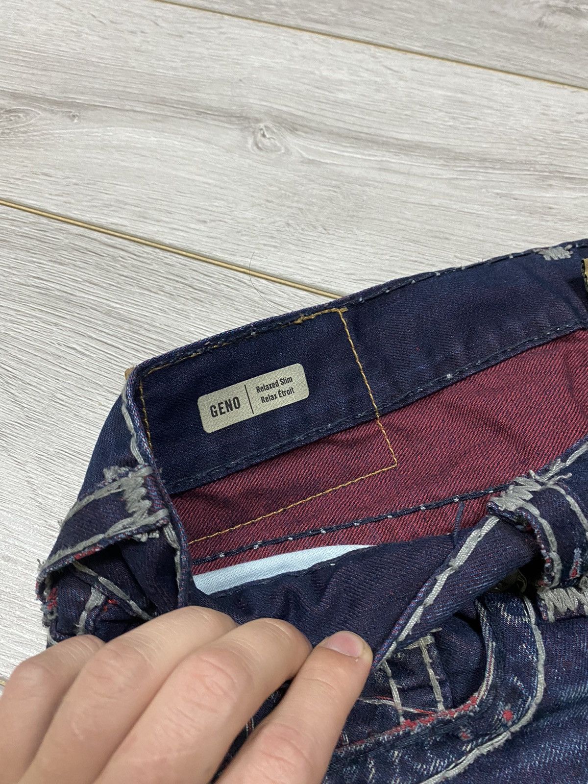 True Religion True Religion stitched horse shoe geno vintage USA jeans Size US 34 / EU 50 - 8 Thumbnail