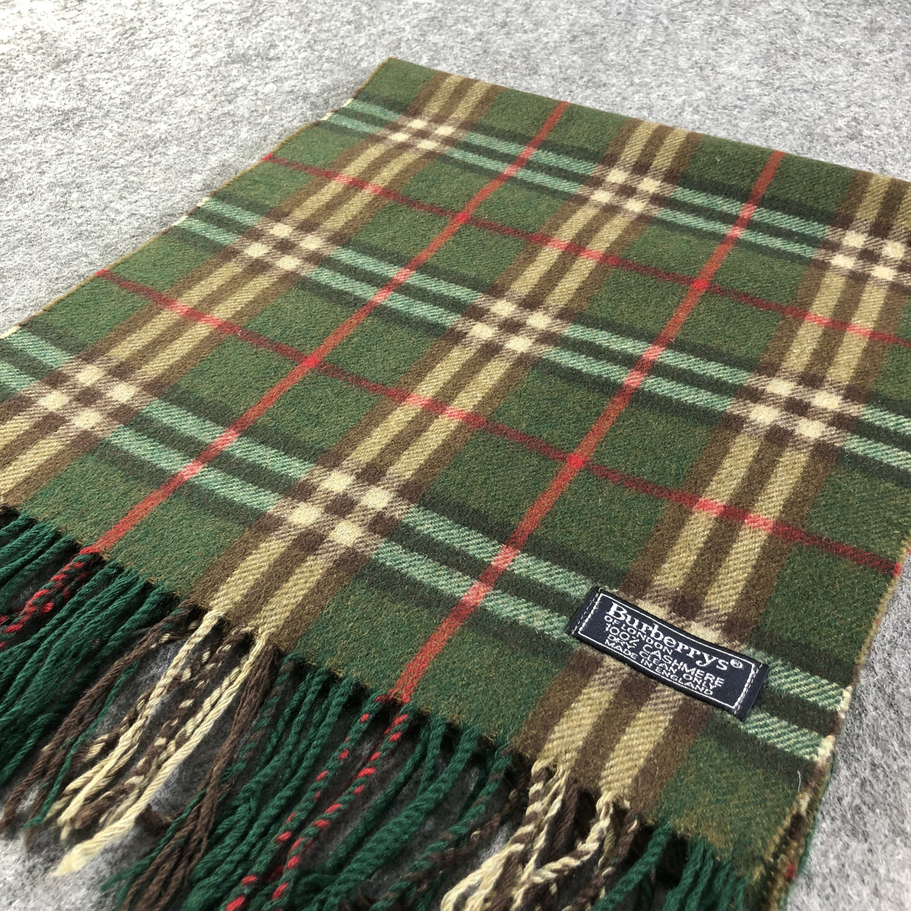 Burberry Burberrys Green Nova Check Cashmere Scarf Muffler V1631 Size ONE SIZE - 3 Thumbnail