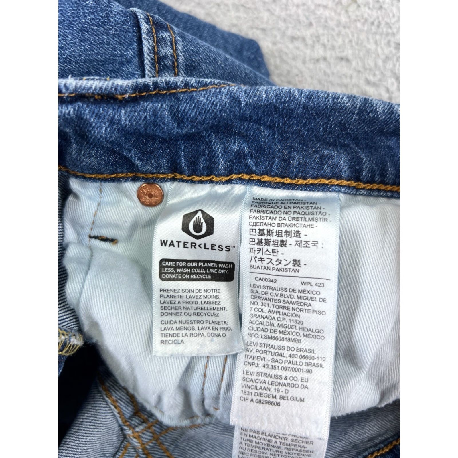 Levi's Levis 511 Jeans Adult 36 Blue Denim Cotton Blend Premium 34x30 Regular Style Straight 5-Pocket Design Mens Cotton Size US 36 / EU 52 - 7 Thumbnail