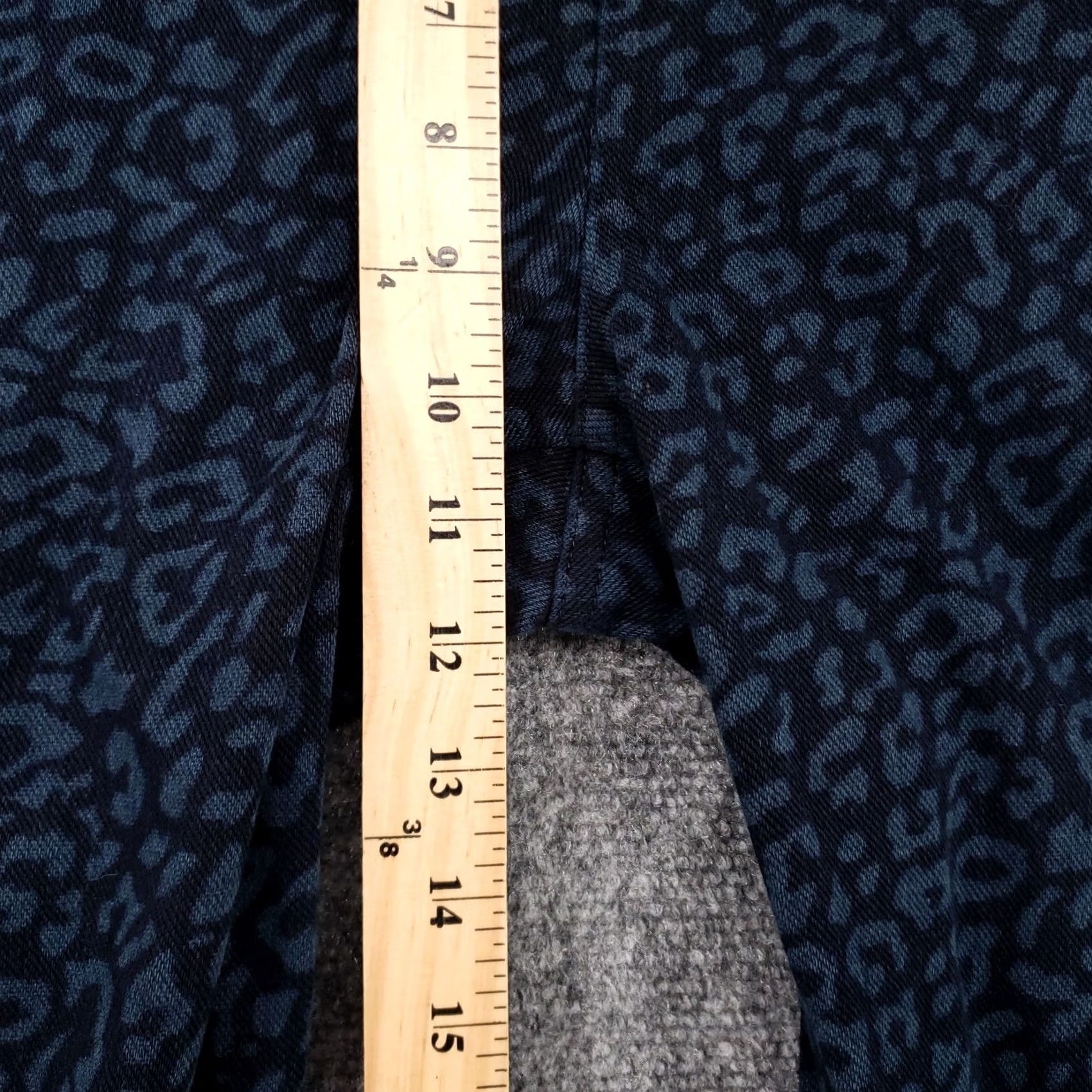 Spanx Spanx Leggings Womens 28 Blue Denim Leopard Print Ankle High Rise Pull On Shirt, Leggings, Denim Leopard, 28, Womens, Spanx Size 28" / US 6 / IT 42 - 6 Thumbnail