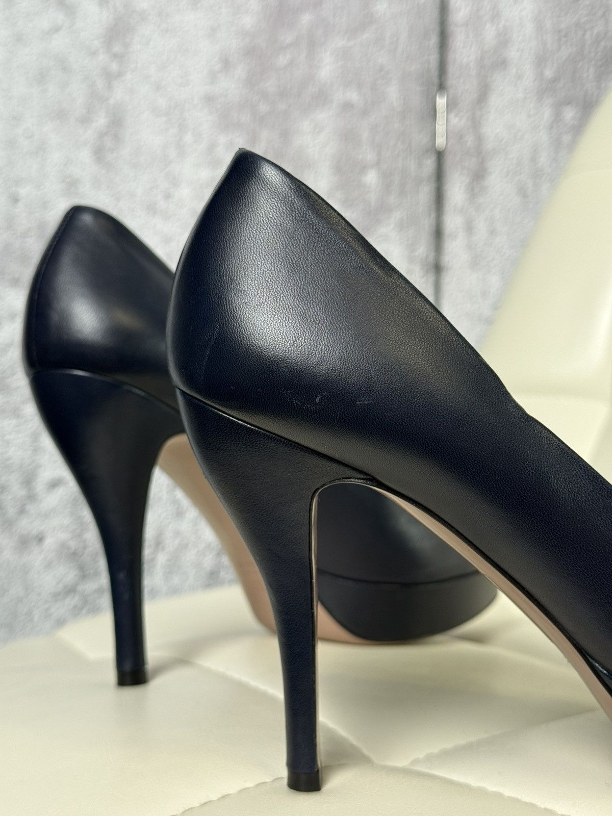 Gucci Gucci Dark Navy Leather Platform Pumps Heels Shoes (309999) Size US 7 / IT 37 - 12 Thumbnail