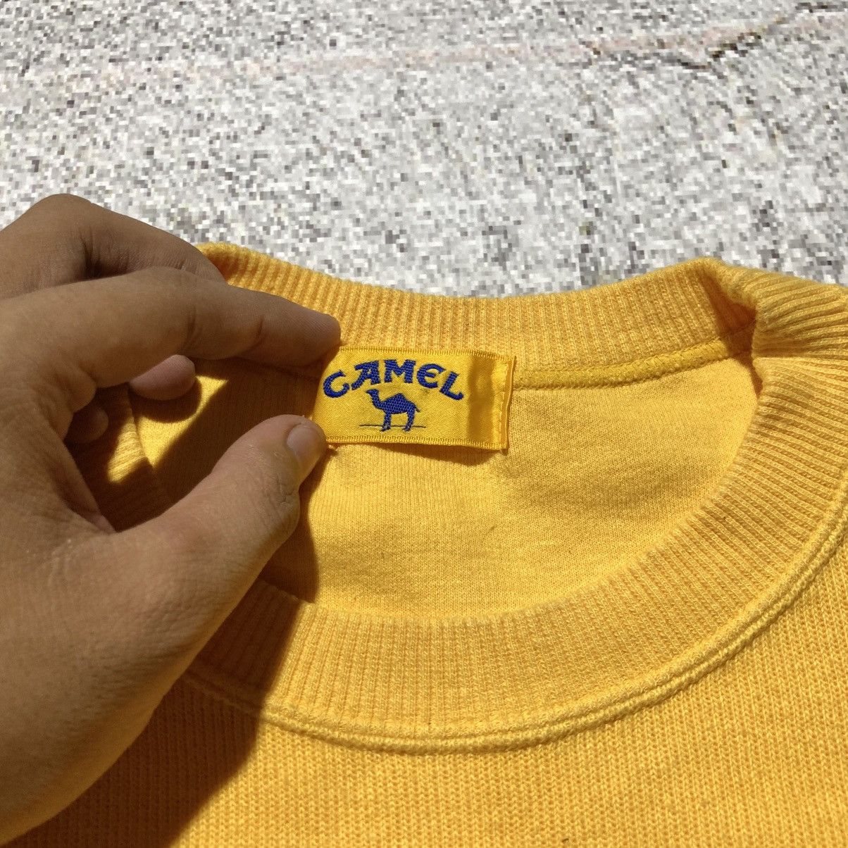 Honda Vintage 80s Camel F1 Team Lotus Honda Crewneck Yellow Size US XL / EU 56 / 4 - 13 Thumbnail