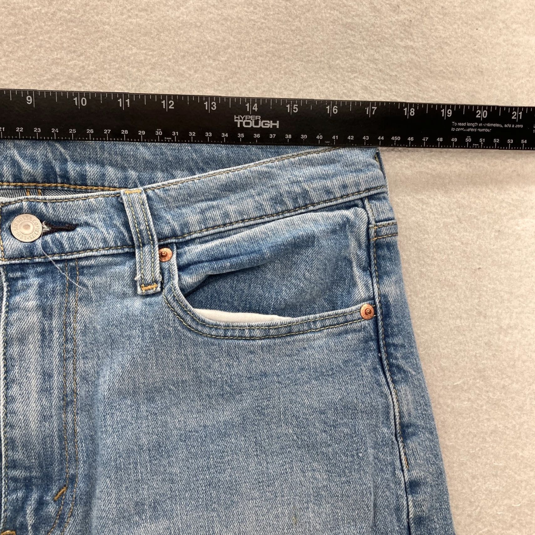 Levi's VINTAGE Levis 513 Jeans Mens 33x27 Slim Fit Stretch Straight Leg Medium Wash Blue Denim Size US 33 - 7 Thumbnail