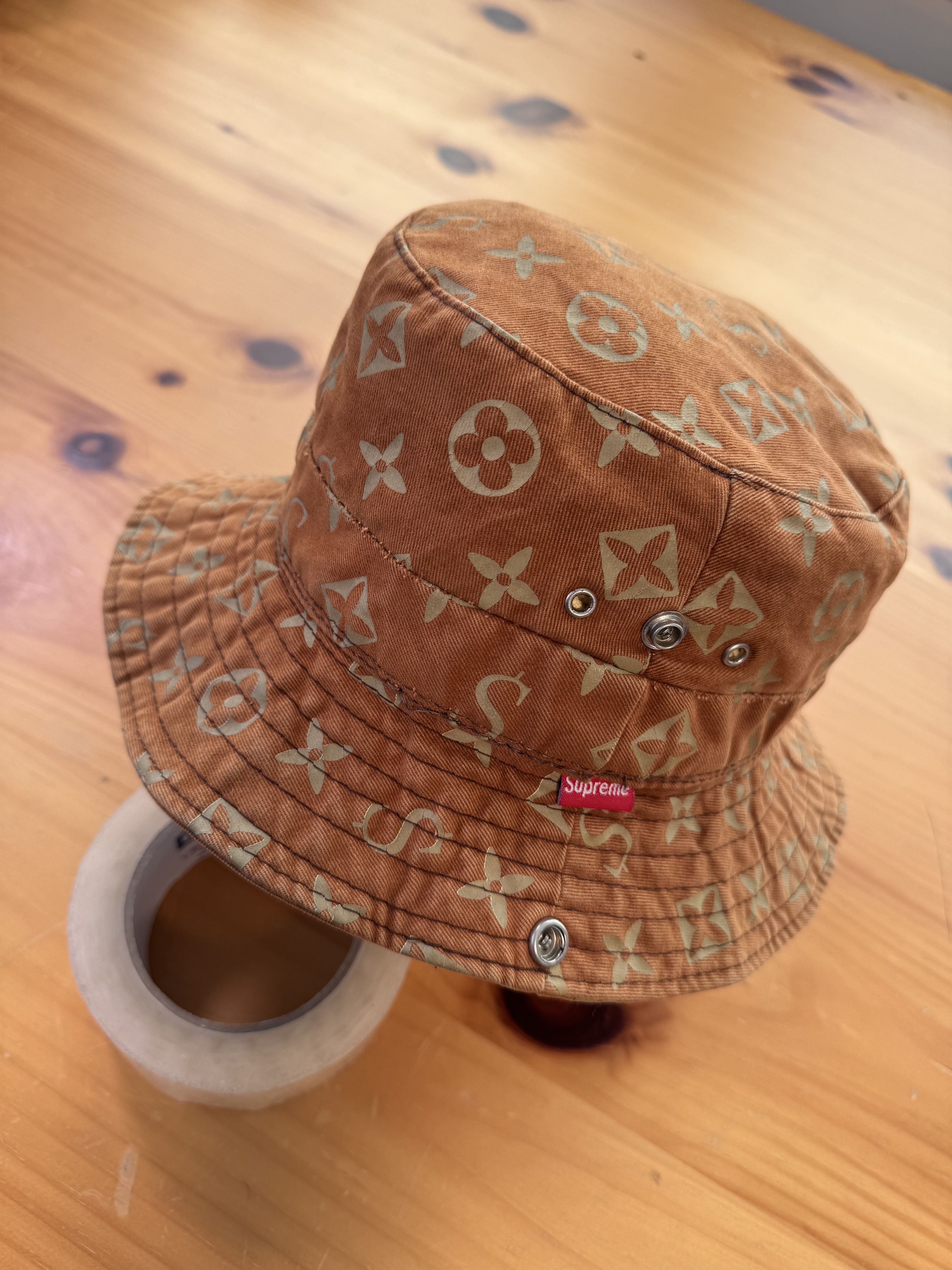 Supreme 2000's Supreme LV Louis Vuitton monogram Cease Bucket hat Size ONE SIZE - 1 Thumbnail