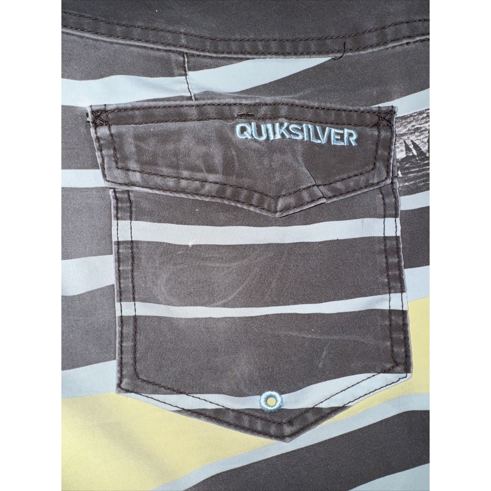 Quiksilver Vintage Quicksilver Swim Trunks For Men 32 In Waist Size US 32 / EU 48 - 7 Thumbnail