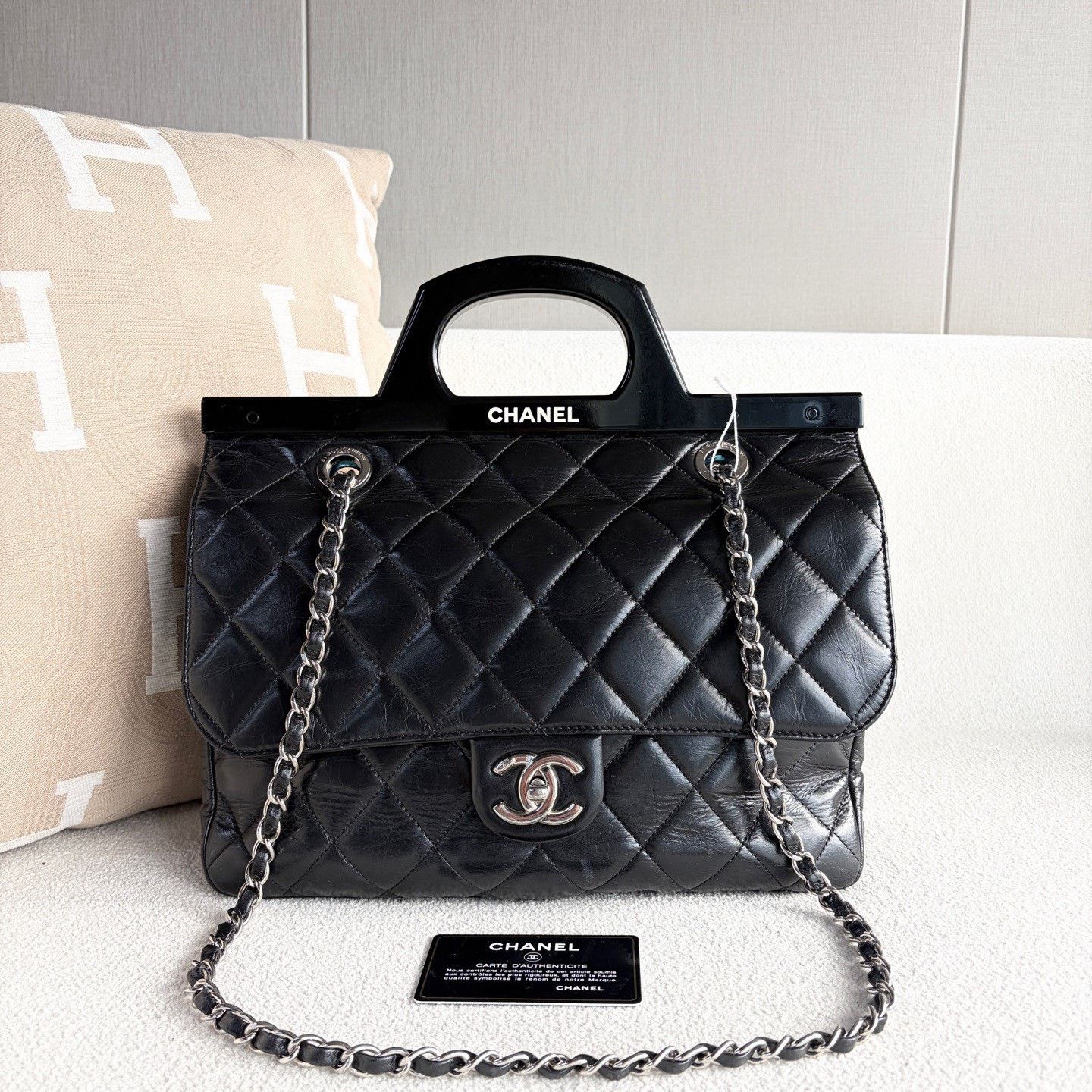 Chanel Pre-loved Bag Very good condition Size ONE SIZE - 1 Thumbnail