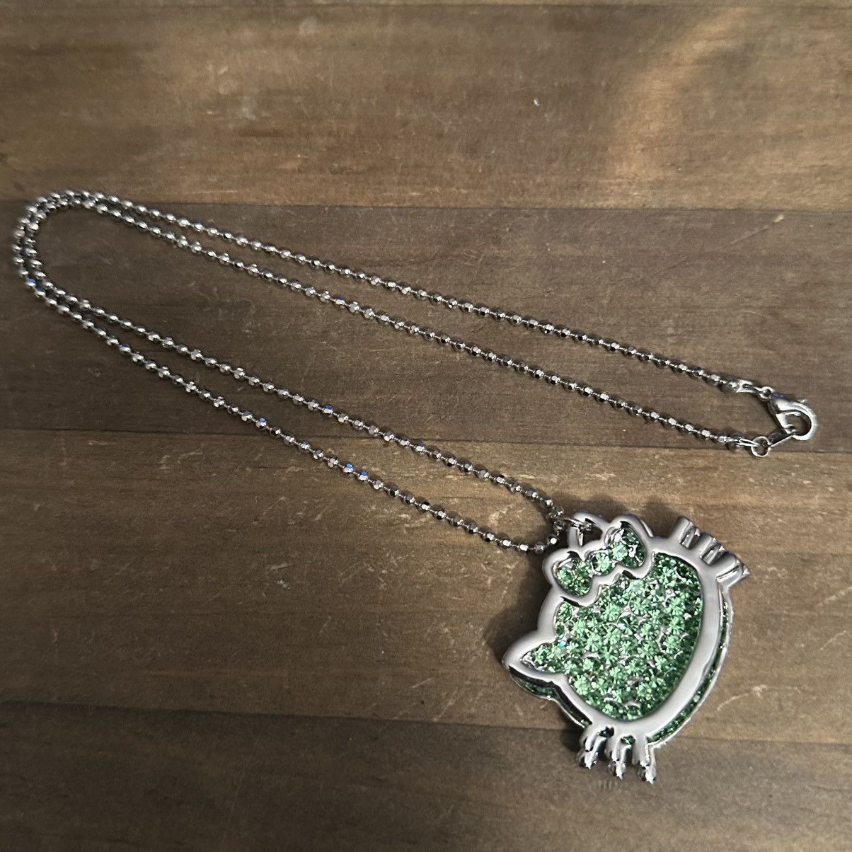 Other Hello Kitty green rhinestone face pendant necklace Size ONE SIZE - 2 Thumbnail