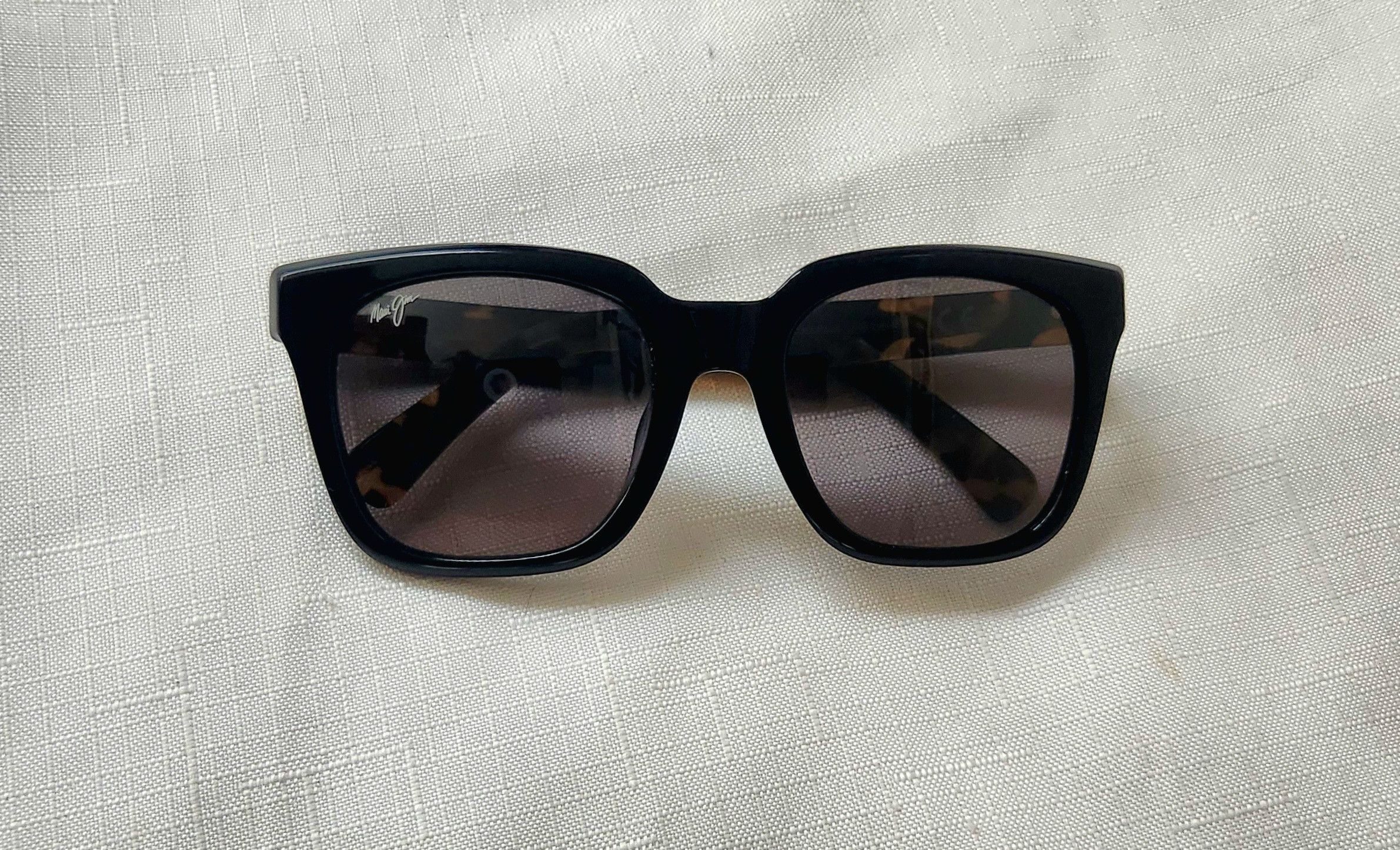 Maui Jim Maui Jim Heliconia MJ 739-02B Square Black Sunglasses Size ONE SIZE - 6 Thumbnail