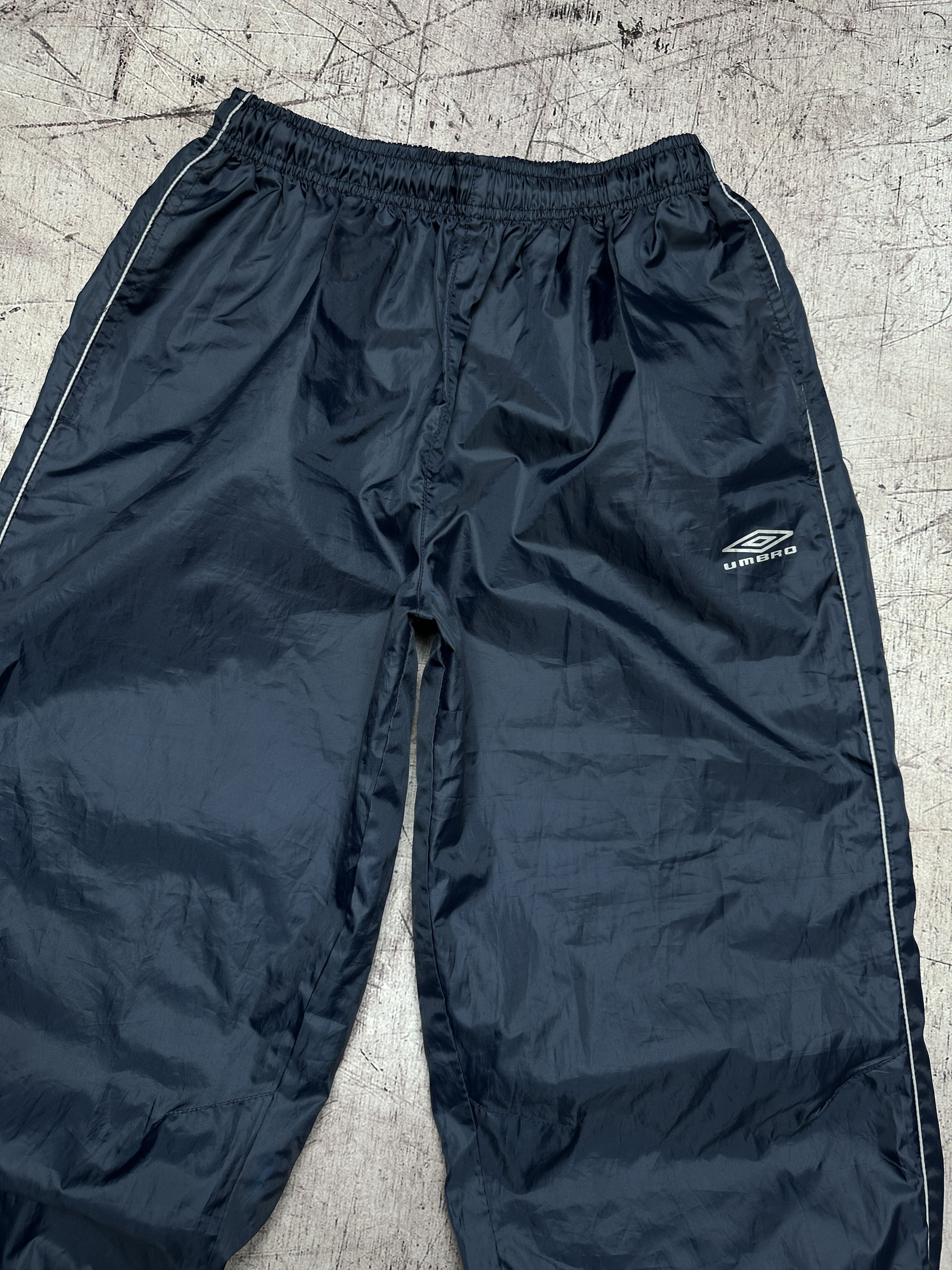 Umbro × Vintage Umbro Vintage Mens Windbreaker Track Pants Size US 32 / EU 48 - 2 Thumbnail