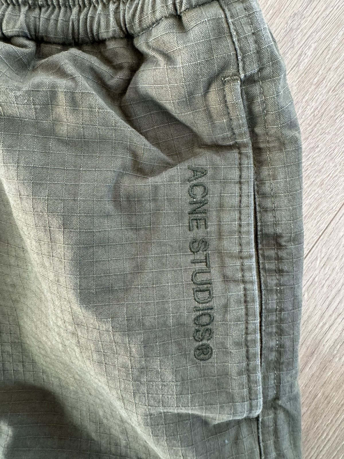 Acne Studios Acne Studios Logo Embroidered Cargo Trousers Size US 30 / EU 46 - 3 Thumbnail