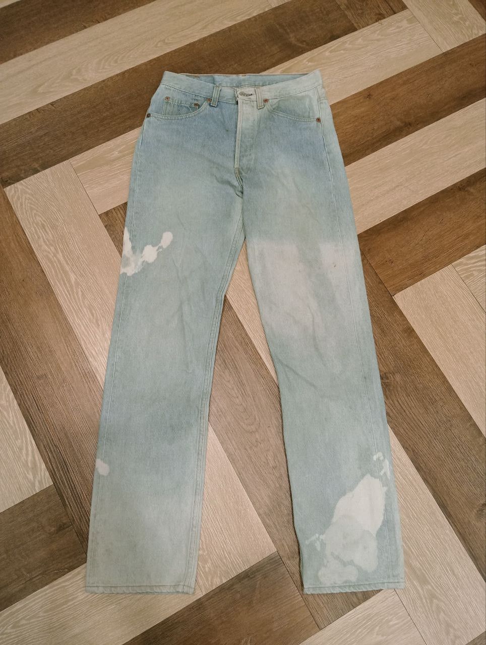 Levi's Vintage Clothing LEVIS VINTAGE CLOTHING 501 BLEACH JEANS Size US 32 / EU 48 - 1 Thumbnail