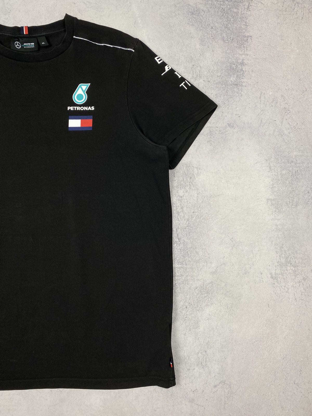 Mercedes-Benz Mercedes Benz AMG Patronas Pirelli Formula One Racing Tee Size US XL / EU 56 / 4 - 4 Thumbnail