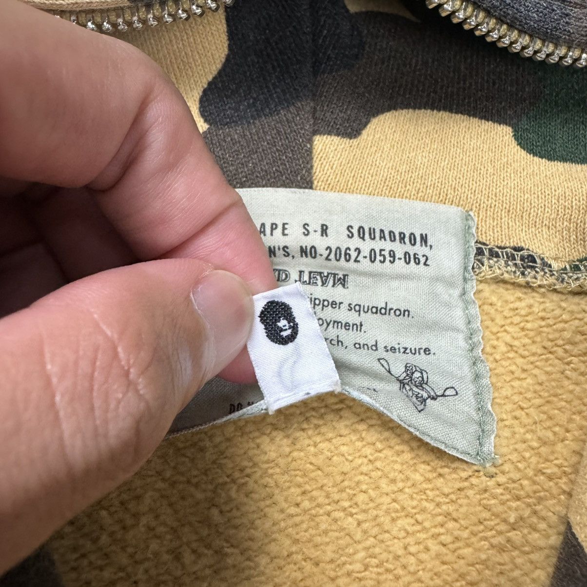 Bape Vintage Bape 1st Camo Fullzipper Hoodie Size US S / EU 44-46 / 1 - 19 Thumbnail