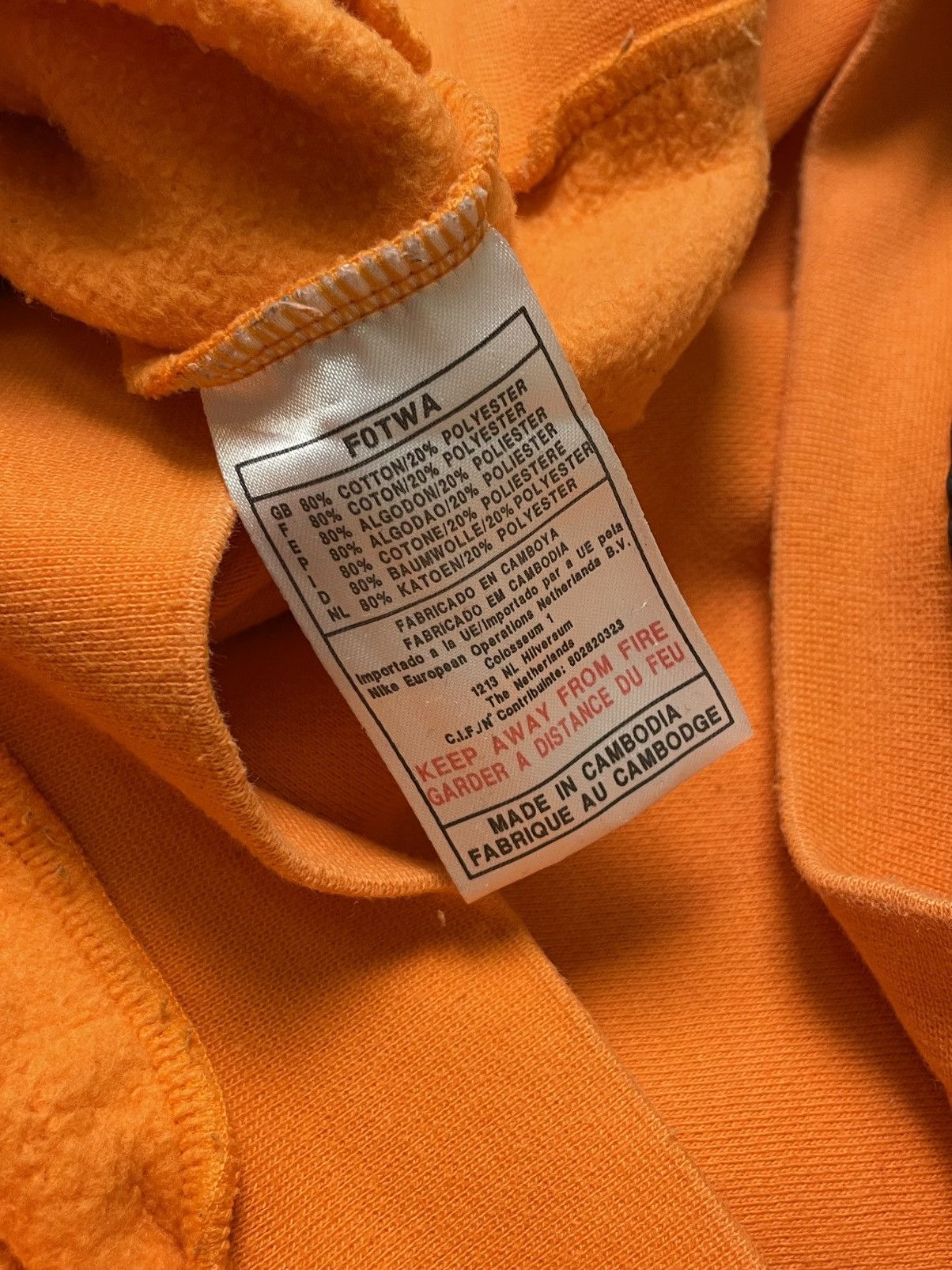 Nike Rare Vintage Nike Logo Sweatshirt Boxy Size US L / EU 52-54 / 3 - 12 Thumbnail