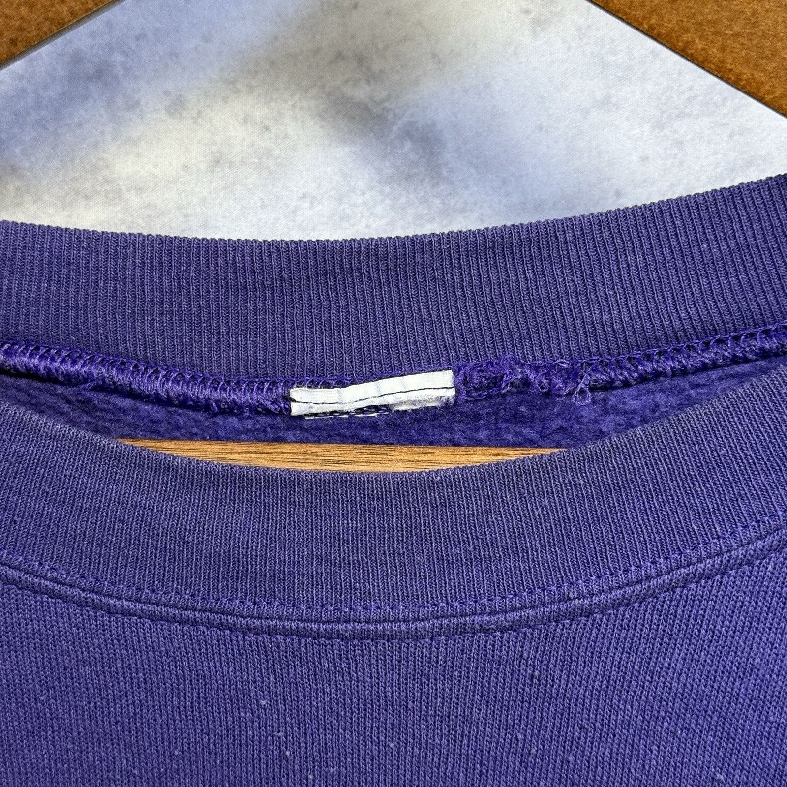 Disney Vintage Winnie The Pooh Sweatshirt Oversized L Purple Crew N Size US L / EU 52-54 / 3 - 3 Thumbnail