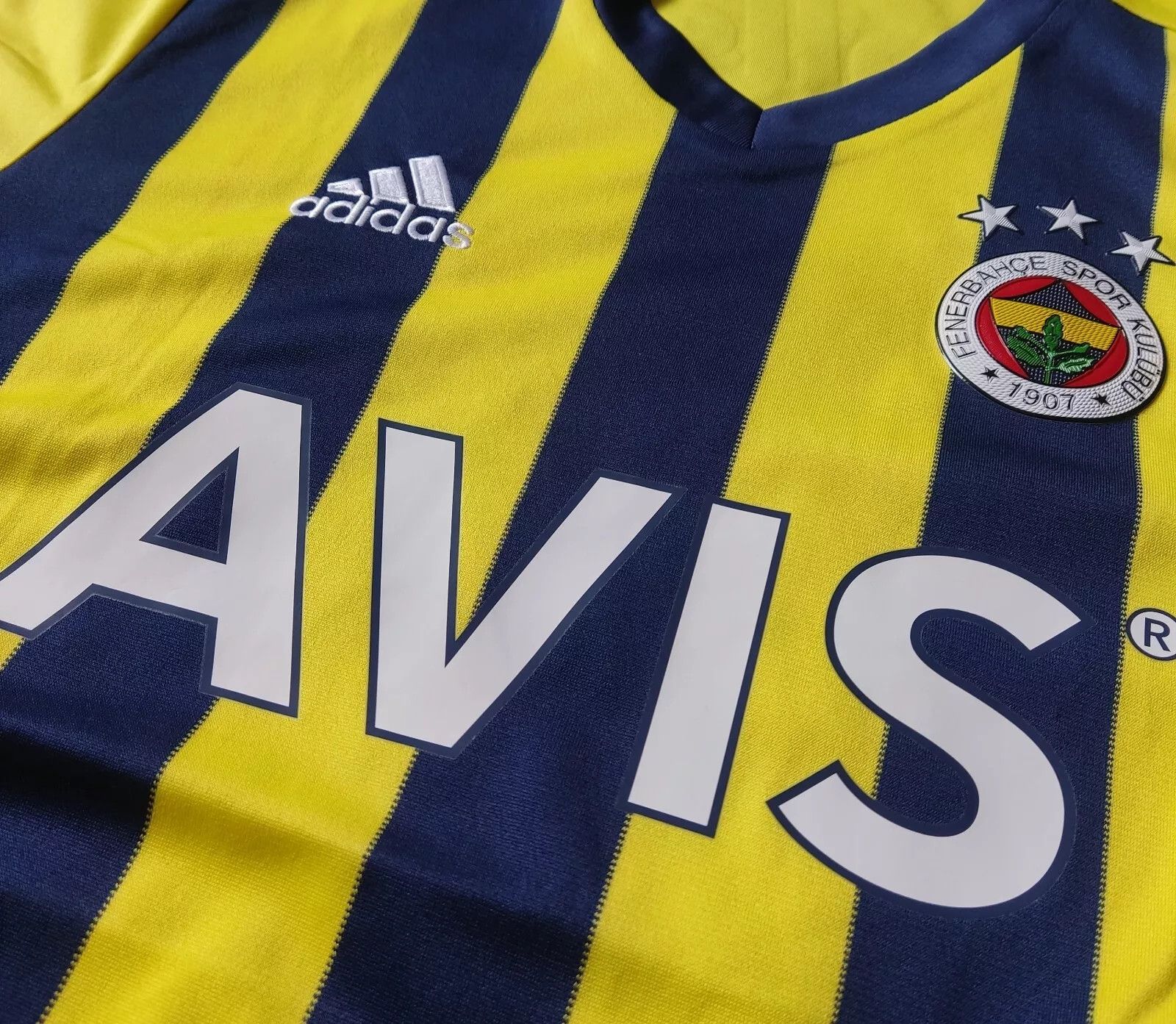 Adidas Fenerbahce 2020 2021 HOME FOOTBALL SHIRT JERSEY GD3746 Size US M / EU 48-50 / 2 - 4 Thumbnail
