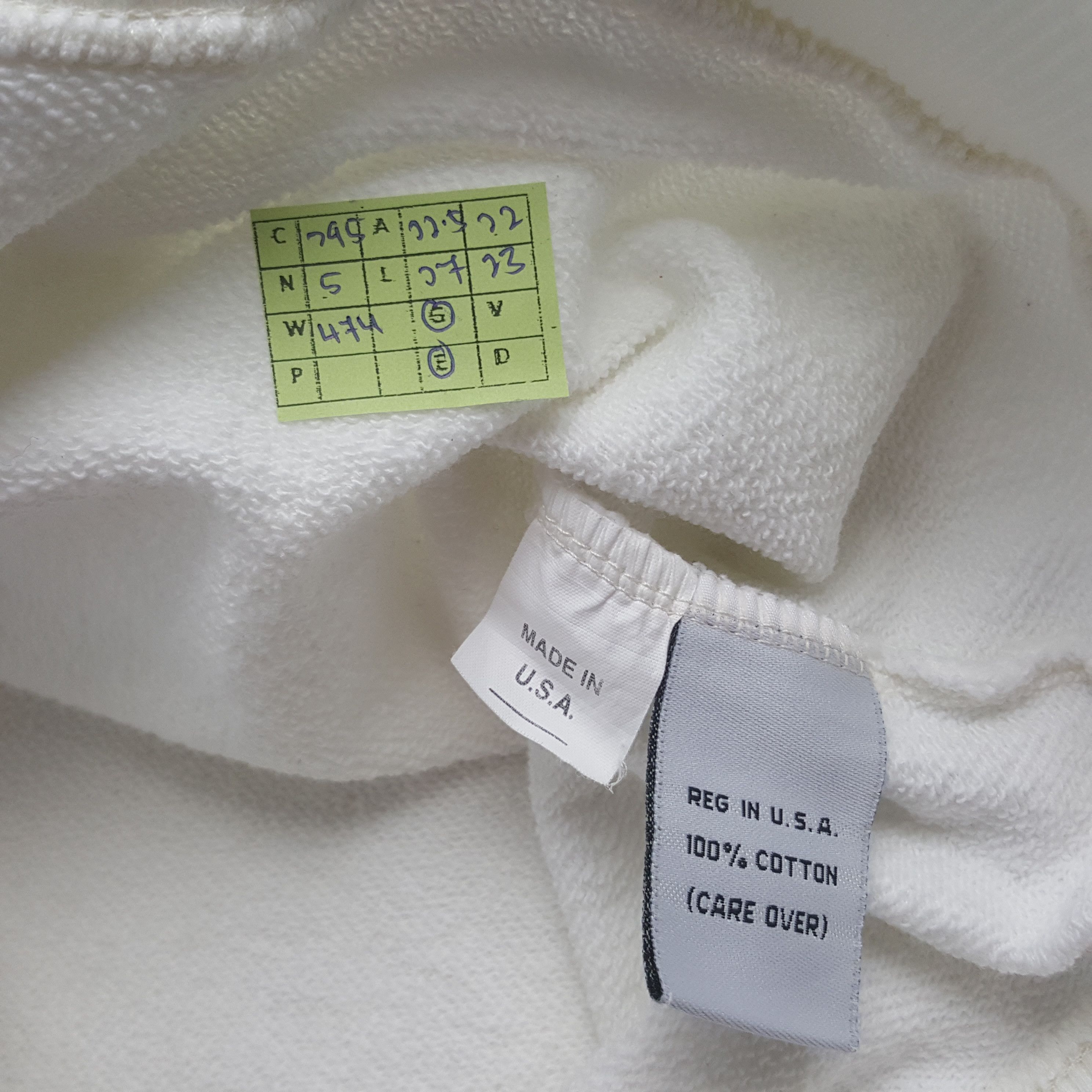 Calvin Klein Vintage Calvin Klein Jeans Designer Brand Sweatshirt C295N5 Size US M / EU 48-50 / 2 - 7 Thumbnail