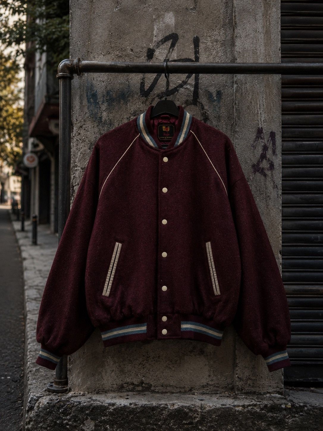 Vintage Vintage 70s Harvard Wool Varsity Bomber Jacket Burgundy Size US M / EU 48-50 / 2 - 1 Thumbnail