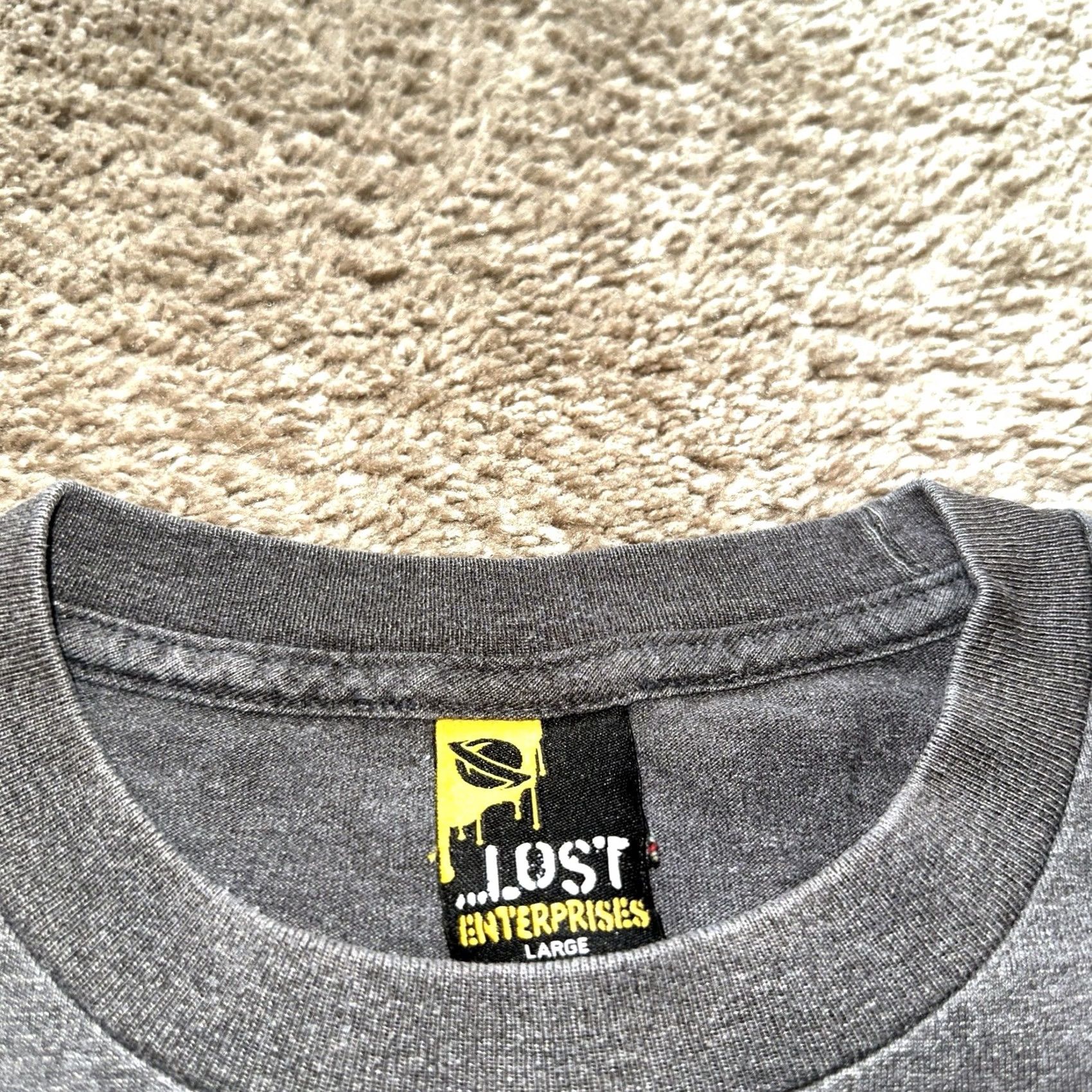 Vintage VINTAGE Lost Shirt Mens Large Grunge 90s Y2K Gray Skateboard Graphic Print Crew Neck Short Sleeve T-Shirt Mens Grunge 90s Family No Character Size US L / EU 52-54 / 3 - 3 Thumbnail