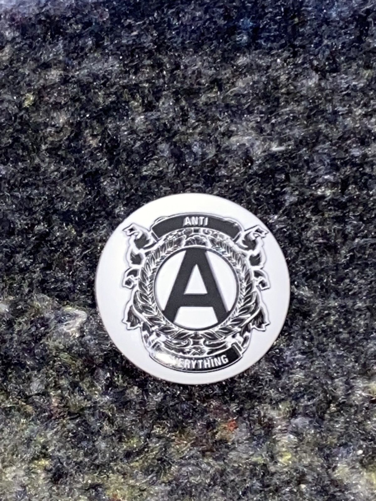 Supreme Supreme Anti Everything Pin Size ONE SIZE - 1 Thumbnail