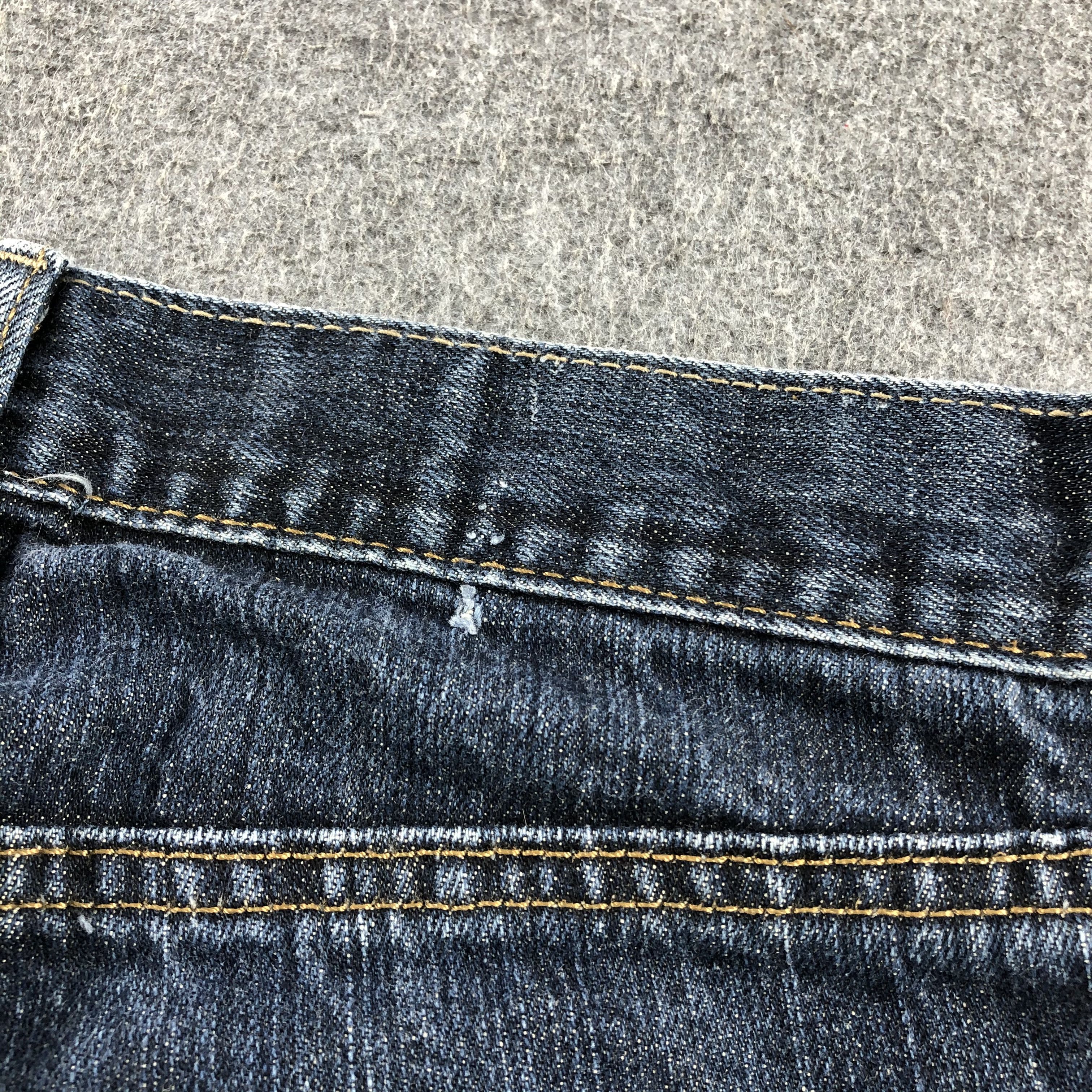 Levi's Vintage Blue Wash Levis Jeans-J2200 Size US 29 - 8 Thumbnail