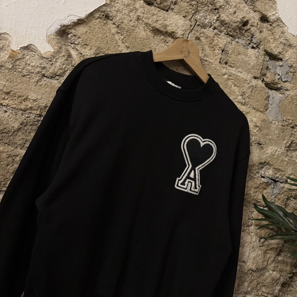 AMI Alexandre Mastiussi A Logo Ami Crewneck Size US S / EU 44-46 / 1 - 2 Thumbnail