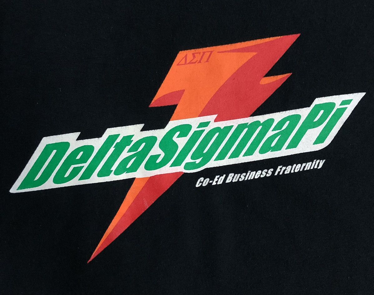 Vintage Vintage Delta Sigma Pi Co-Ed Business Fraternity T-Shirt Size US M / EU 48-50 / 2 - 3 Thumbnail