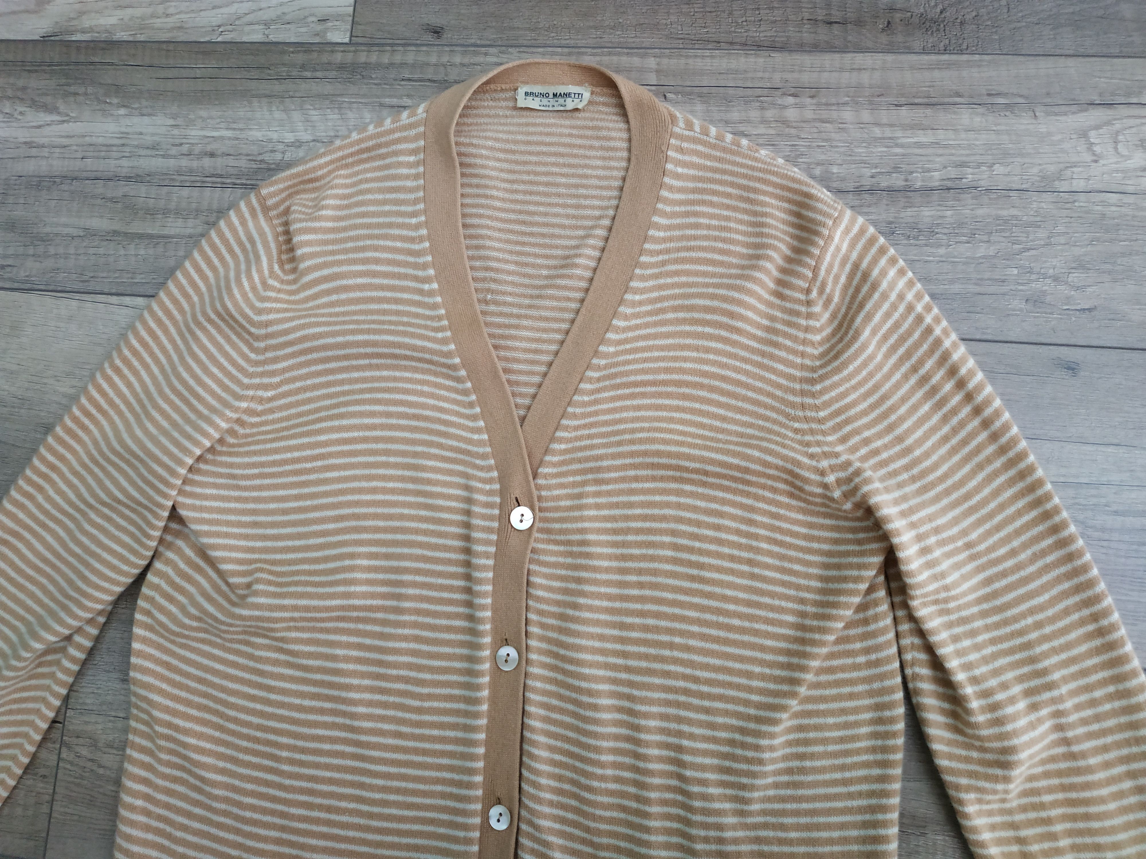 Other Bruno Manetti Women's Vintage Cashmere Cardigan, s. 36(S) Size S / US 4 / IT 40 - 2 Thumbnail