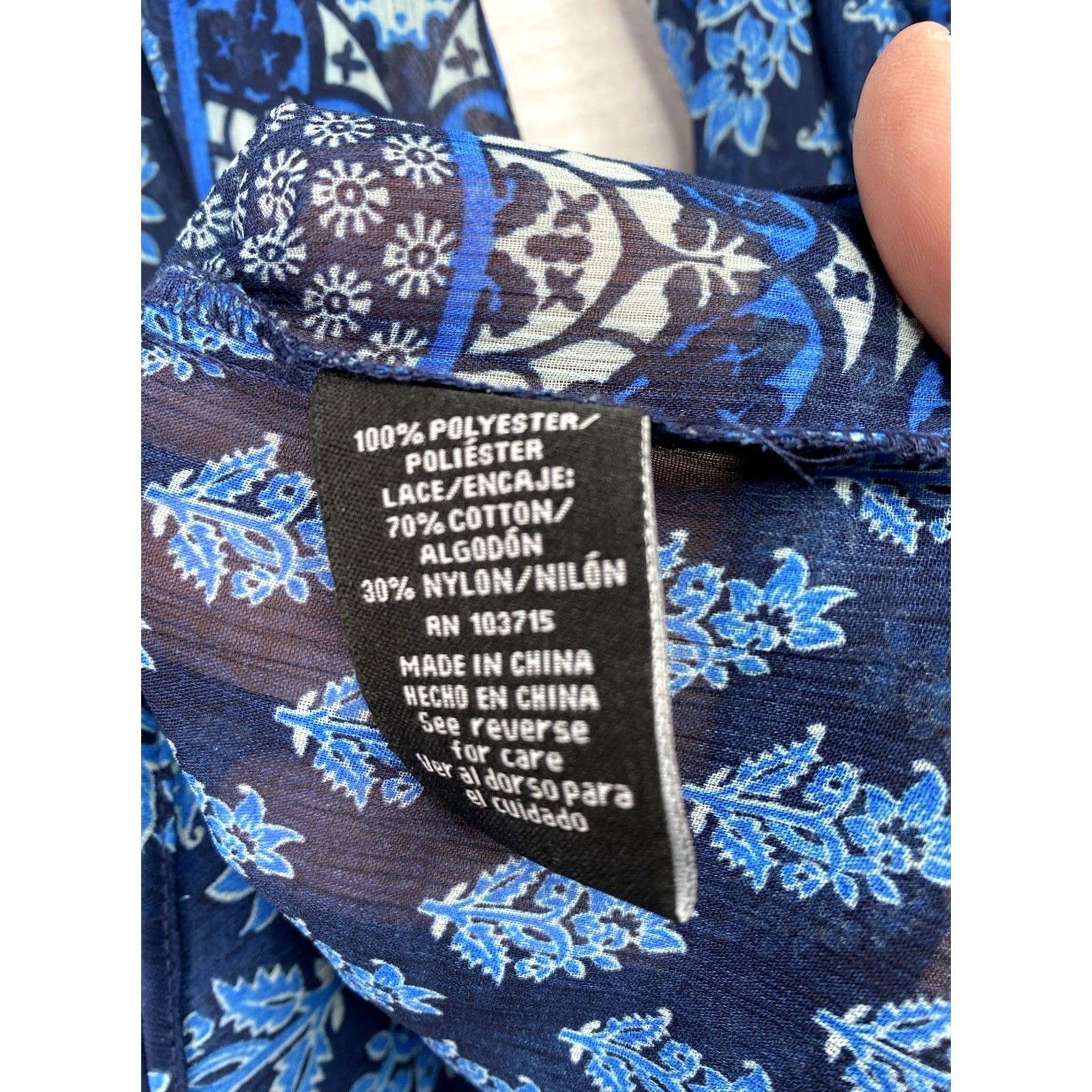 Vintage Zac & Rachel Top Womens 1X Blue Floral Lace Embroidered Tie Neck Lightweight Shirt Adult Plus 1X Blue Embroidered Floral V-Neck 3/4 Sleeve Size XL / US 12-14 / IT 48-50 - 5 Thumbnail