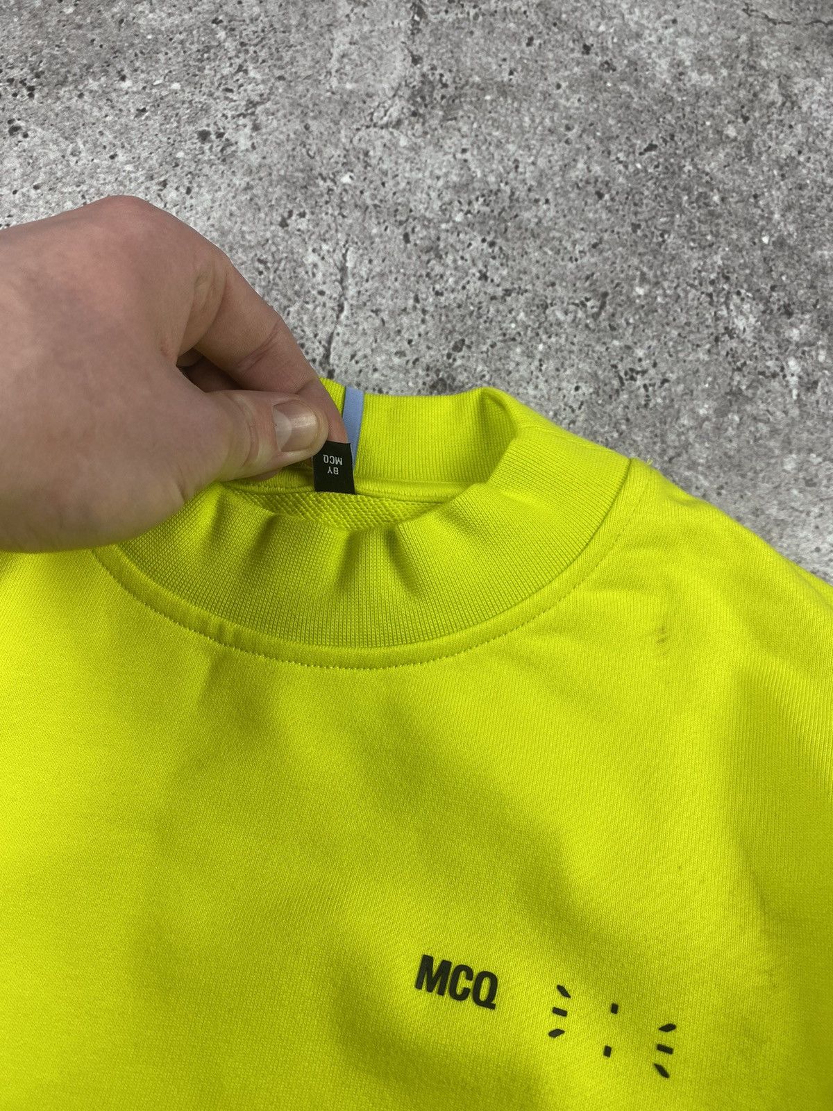Alexander McQueen × Vintage Alexander McQueen MCQ Cropped reflective Sweatshirt Very rar Size M / US 6-8 / IT 42-44 - 4 Thumbnail