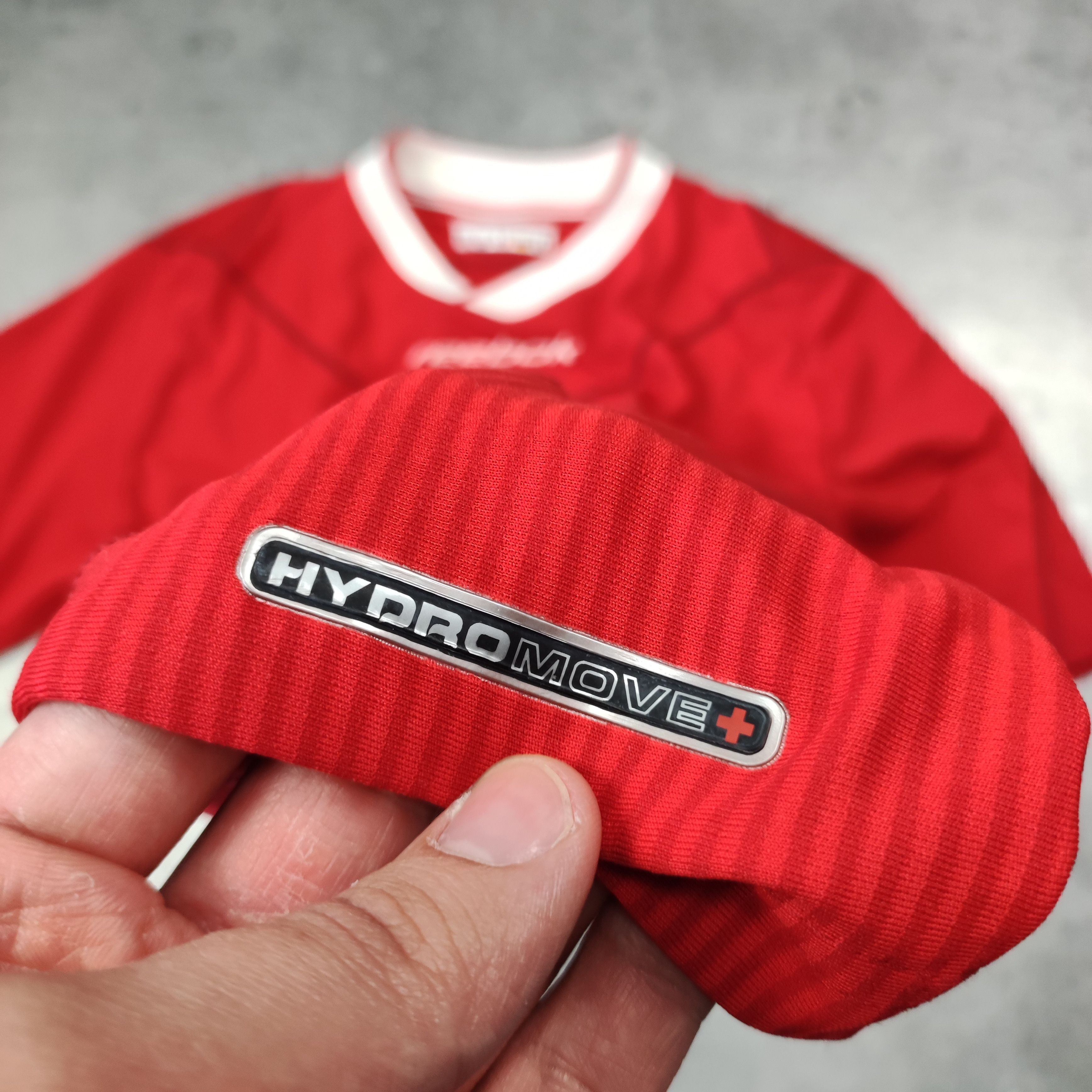 Vintage Vintage OG Rare 2002 Reebok Liverpool FC Home Jersey Size US XL / EU 56 / 4 - 5 Thumbnail