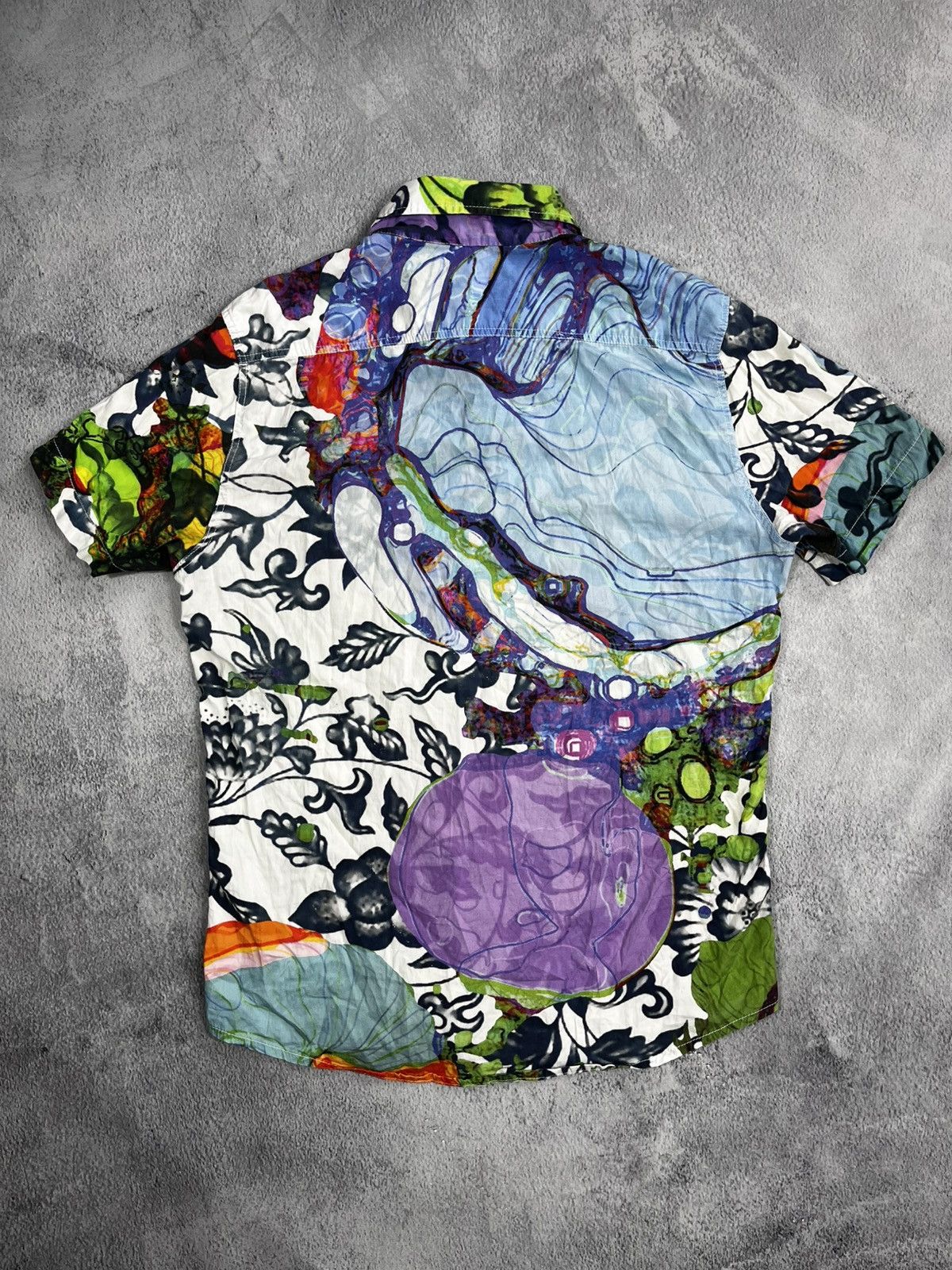 Vintage Vintage Y2K Desigual Hawaiian short sleeve shirt size M Size US M / EU 48-50 / 2 - 5 Thumbnail