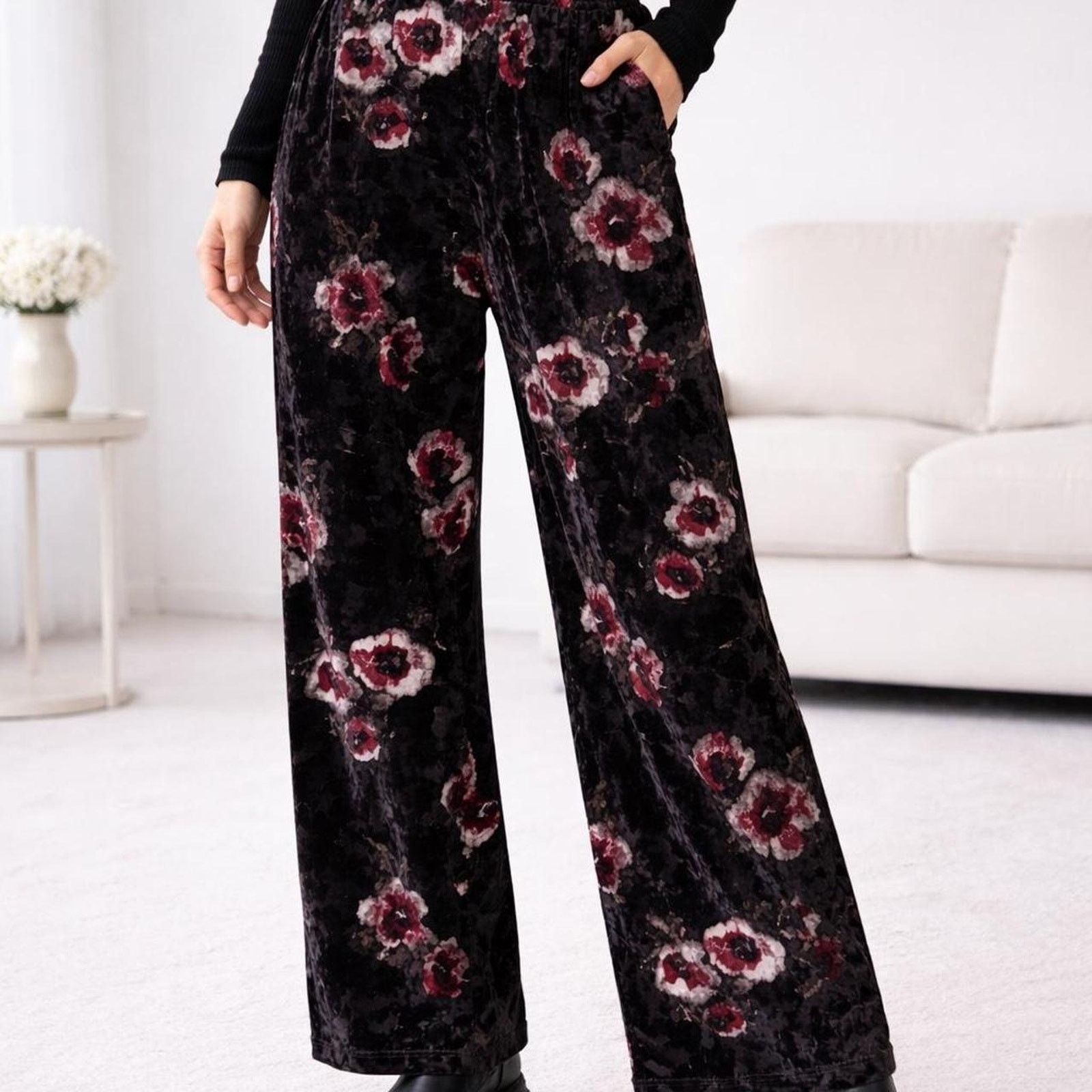 Other Comfy Cozy Wide Leg Whimsigoth Crushed Velvet Black Floral Size US 29 - 2 Thumbnail