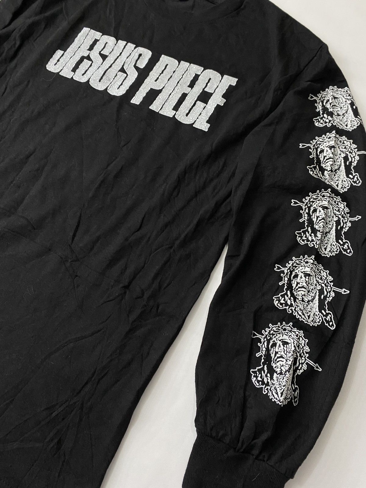 Band Tees × Vintage JESUS PIECE LONG SLEEVE TEE. Size US M / EU 48-50 / 2 - 4 Thumbnail