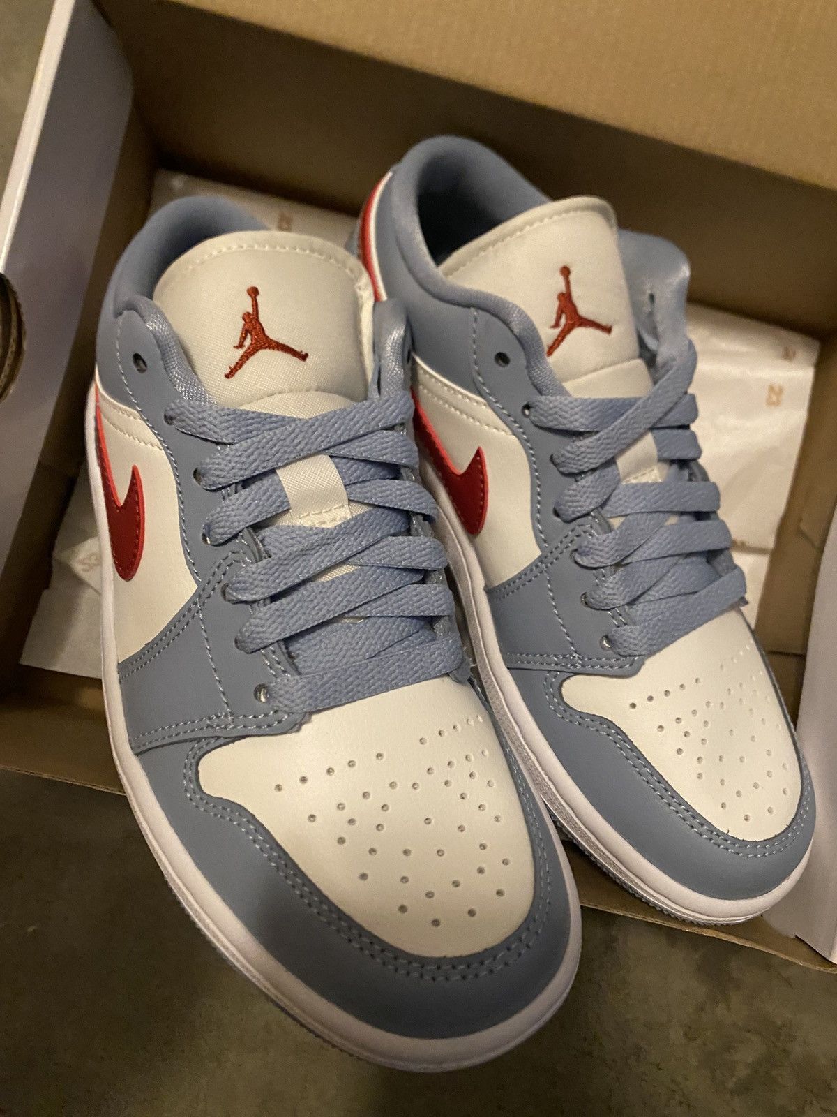 Jordan Brand Jordan 1 Low Blue Whisper Dune Red Size US 5.5 / IT 35.5 - 5 Thumbnail