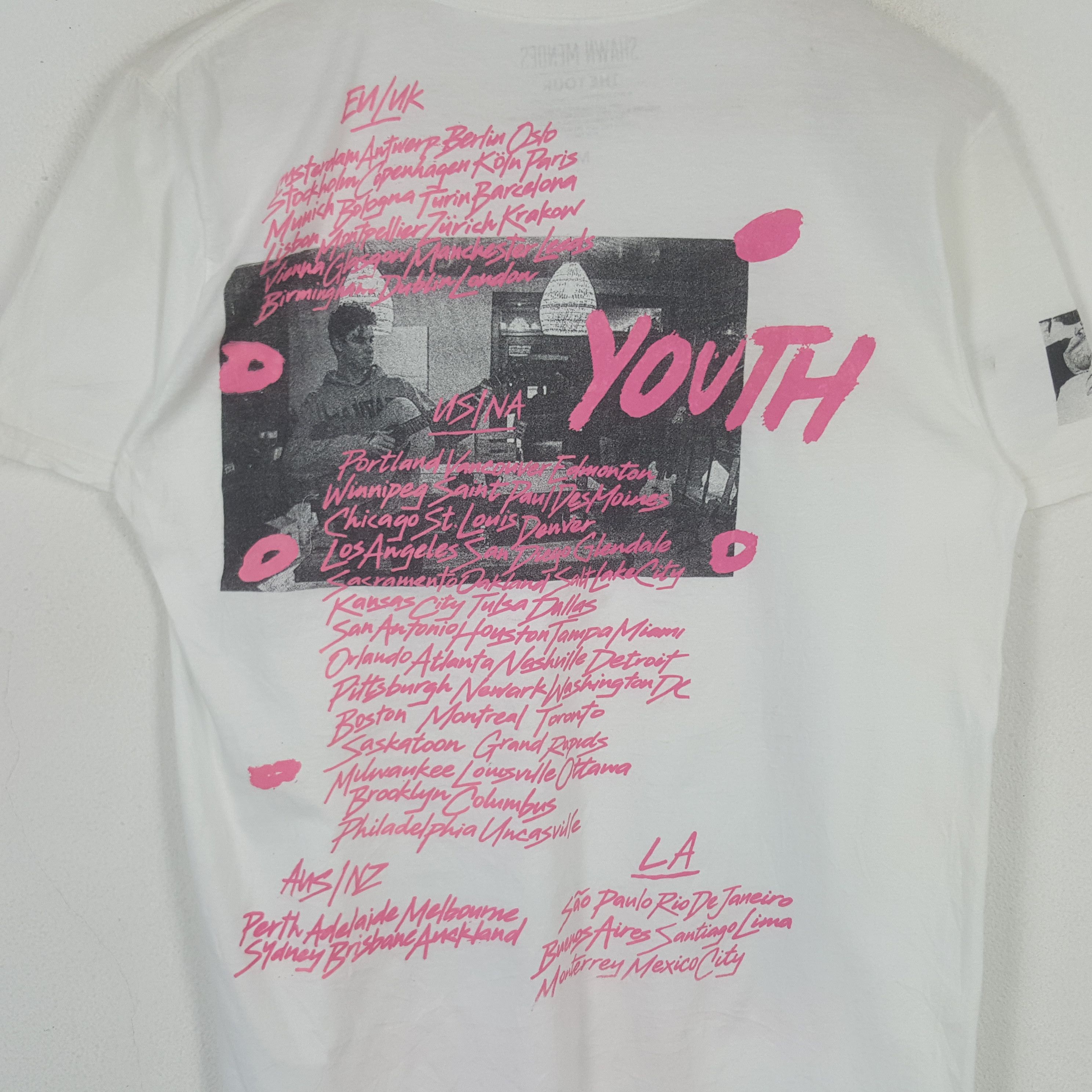 Band Tees Vintage Shawn Mendes The Tour Solo Singer Tshirt 31 Size US M / EU 48-50 / 2 - 4 Thumbnail