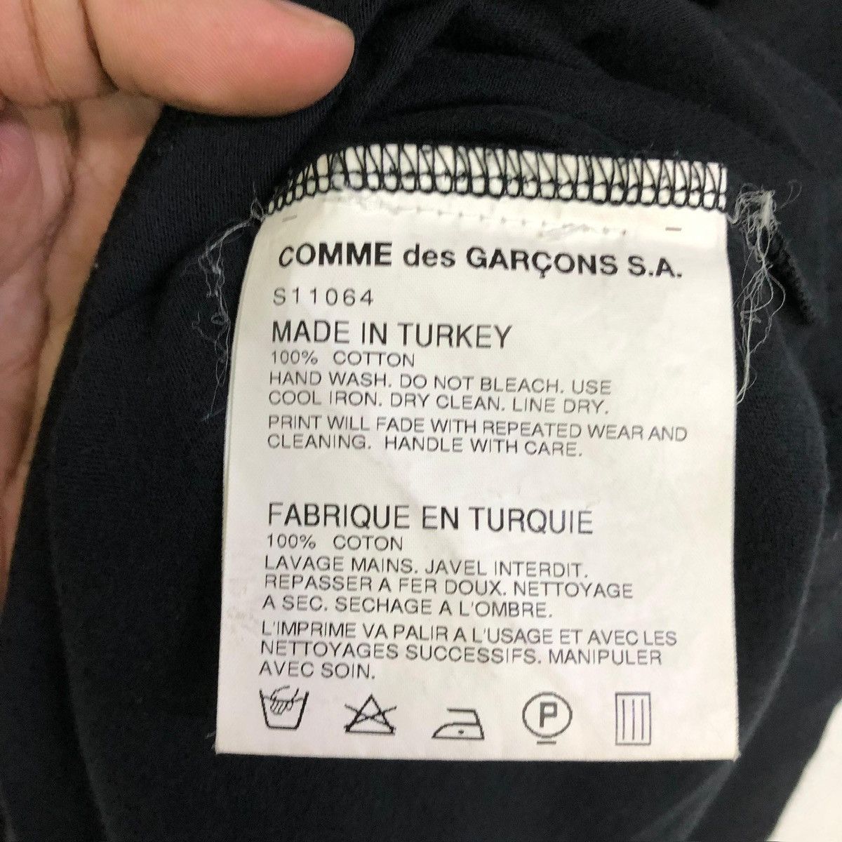 Comme des Garcons SHIRT ‘Rare!! COMME des GARCONS SHIRT Black printed tee Size US S / EU 44-46 / 1 - 10 Thumbnail