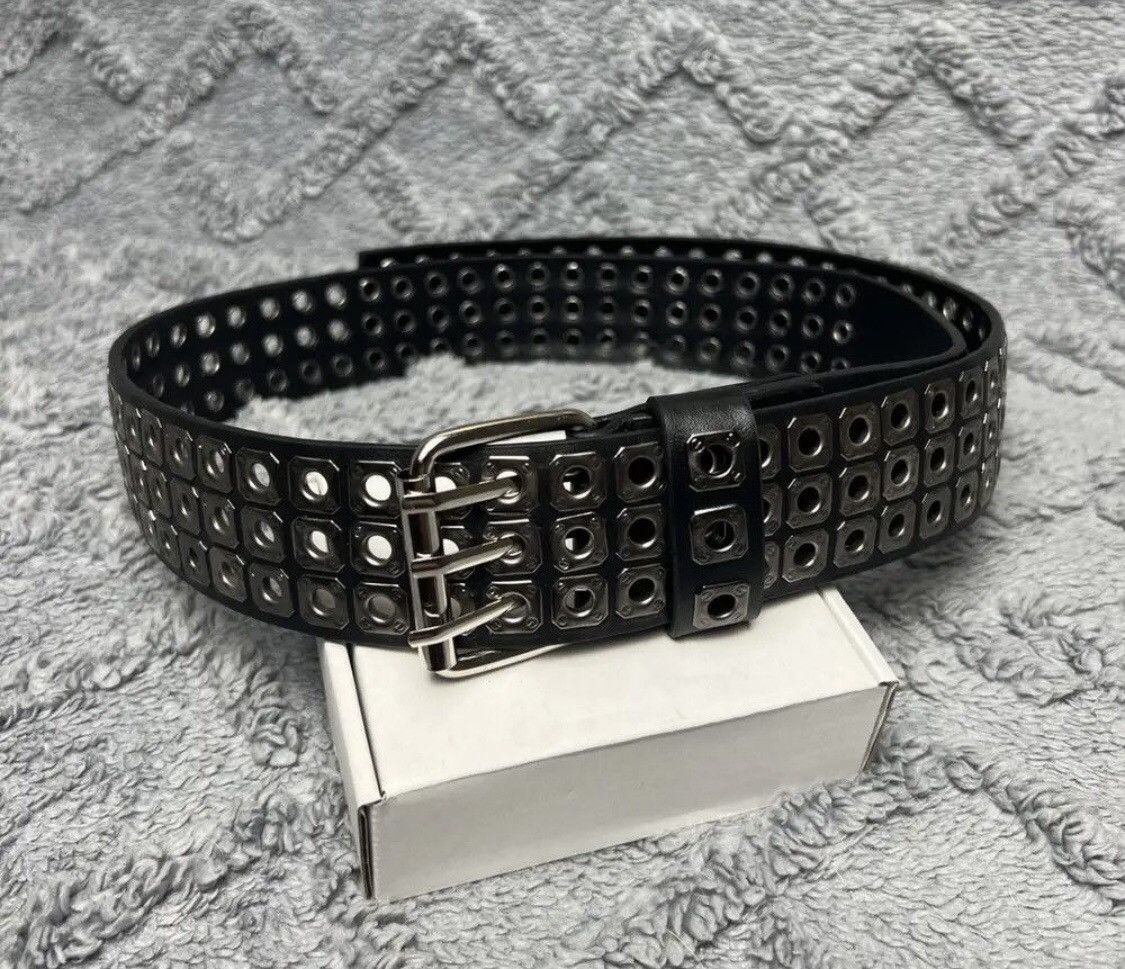 Vintage Vintage Y2K Avant Garde Studded Metal Details Belt Size ONE SIZE - 1 Thumbnail