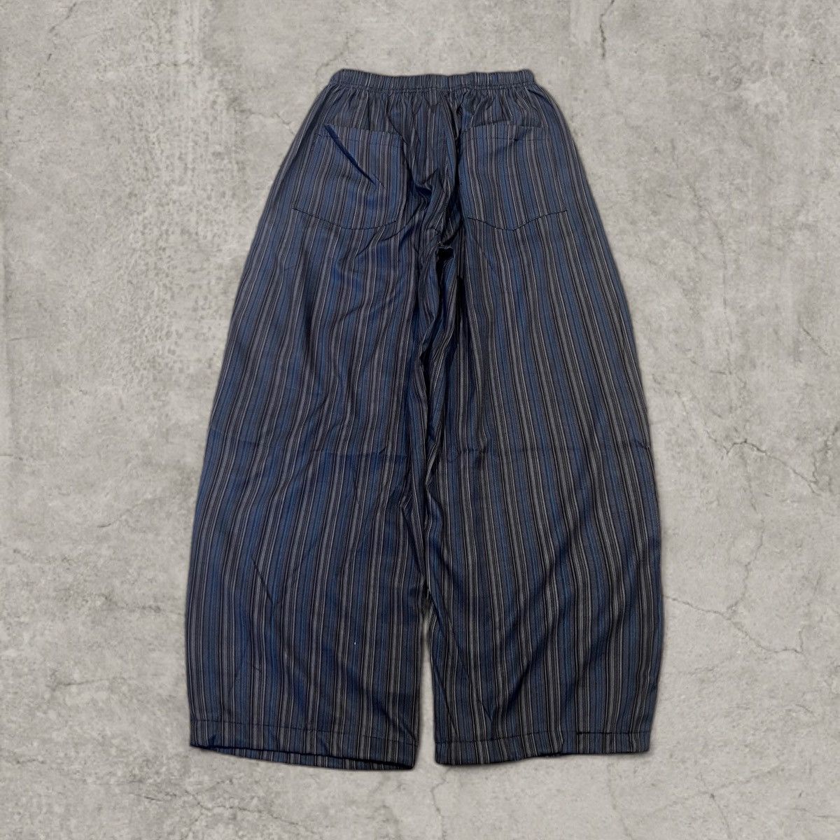 Japanese Brand Relaxed fit baggy trousers in navy w/ white stripes. Size M Size US 32 / EU 48 - 3 Thumbnail