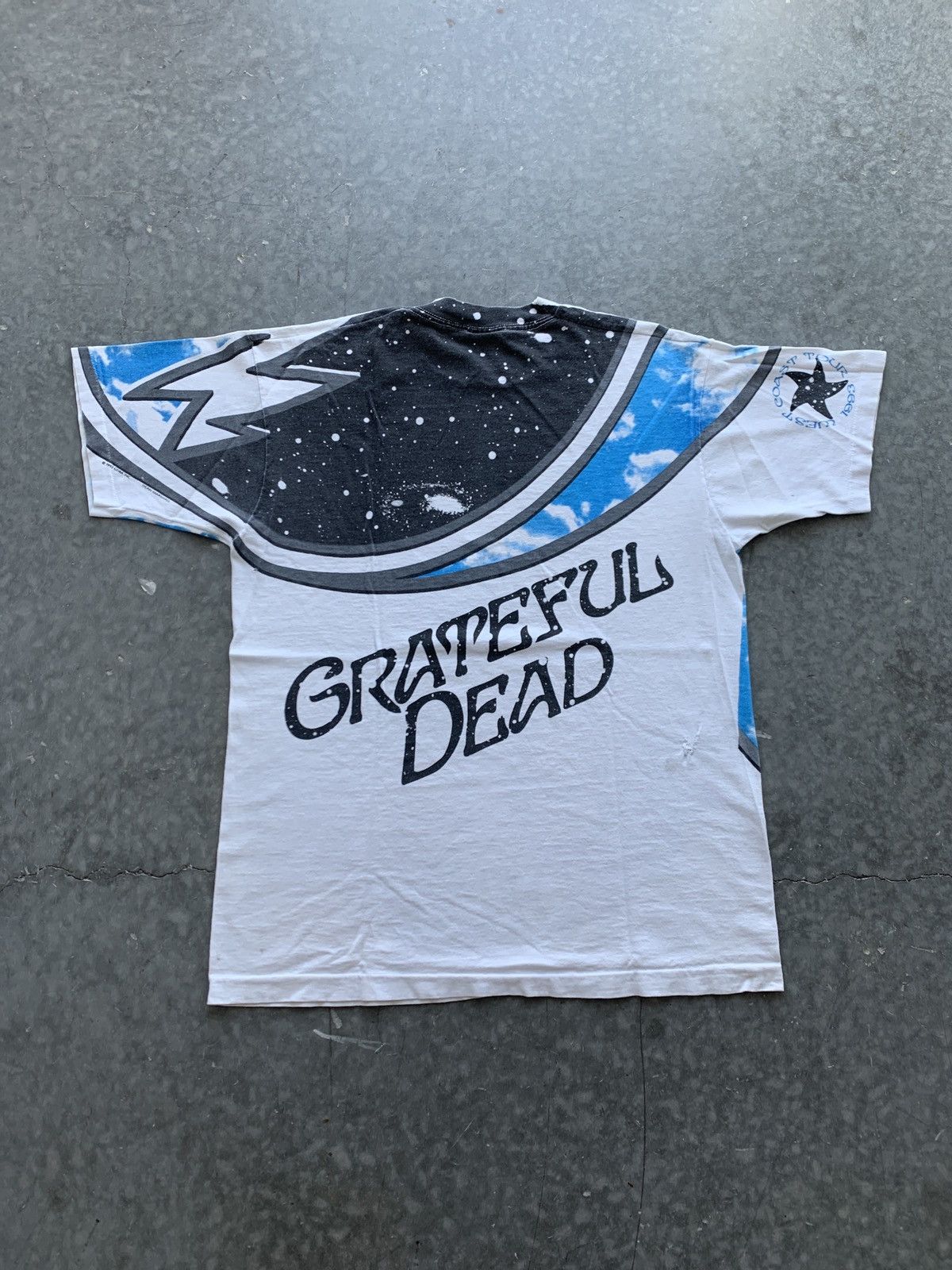 Grateful Dead × Liquid Blue × Vintage Rare Vintage 90s Liquid Blue Grateful Dead AOP West Coast Size US L / EU 52-54 / 3 - 6 Thumbnail