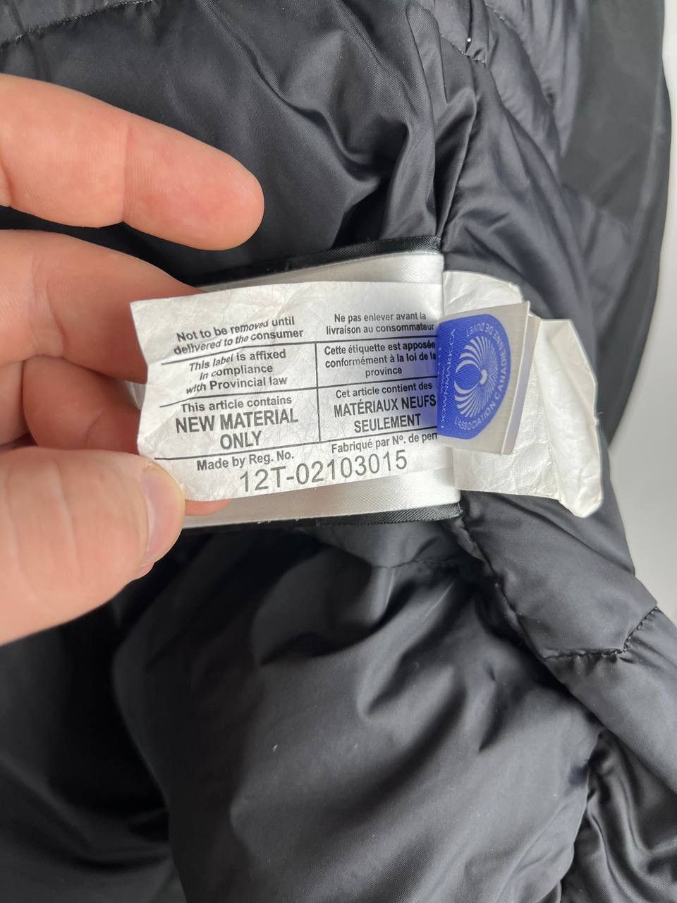 Canada Goose Canada Goose Women Black Down Jacket In USED CONDITION Size M / US 6-8 / IT 42-44 - 23 Thumbnail