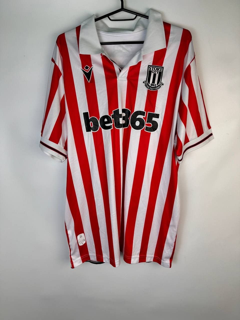 Vintage vintage streetwear Stoke City Football jersey Manhoef Size US L / EU 52-54 / 3 - 1 Thumbnail