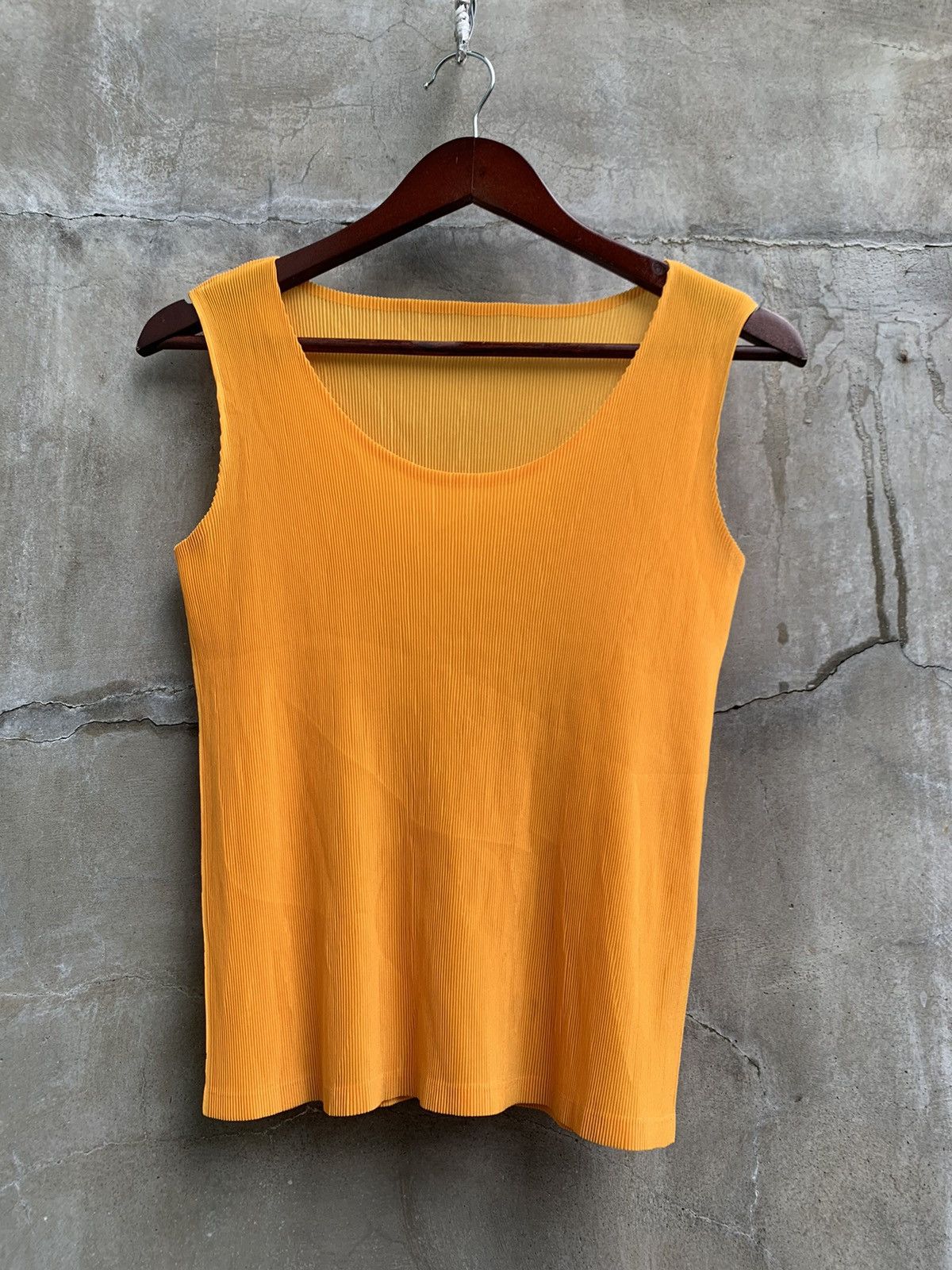 Pleats Please Issey Miyake Pleated Sleeveless Top Size S / US 4 / IT 40 - 4 Thumbnail
