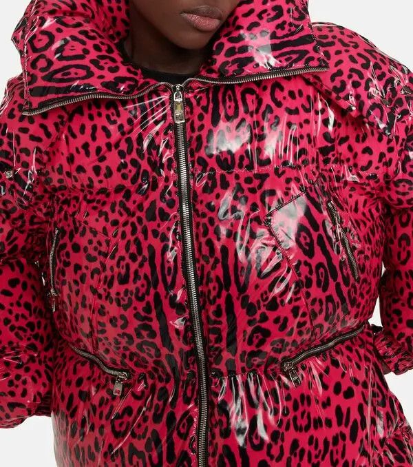 o1y0825 Leopard-Print Hooded Jacket in Fuchsia