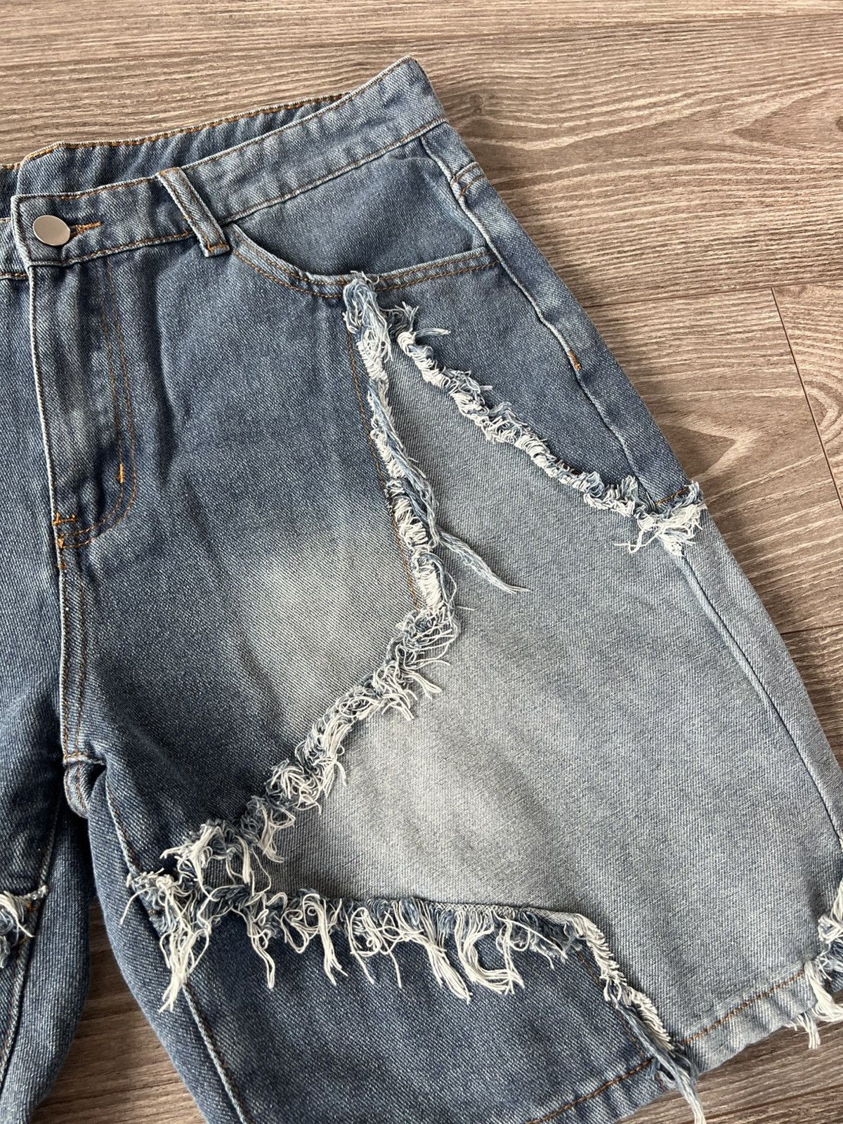 Japanese Brand ‼️Avant Garde Distressed Denim Opium Star Baggy Shorts‼️ Size US 35 - 12 Thumbnail