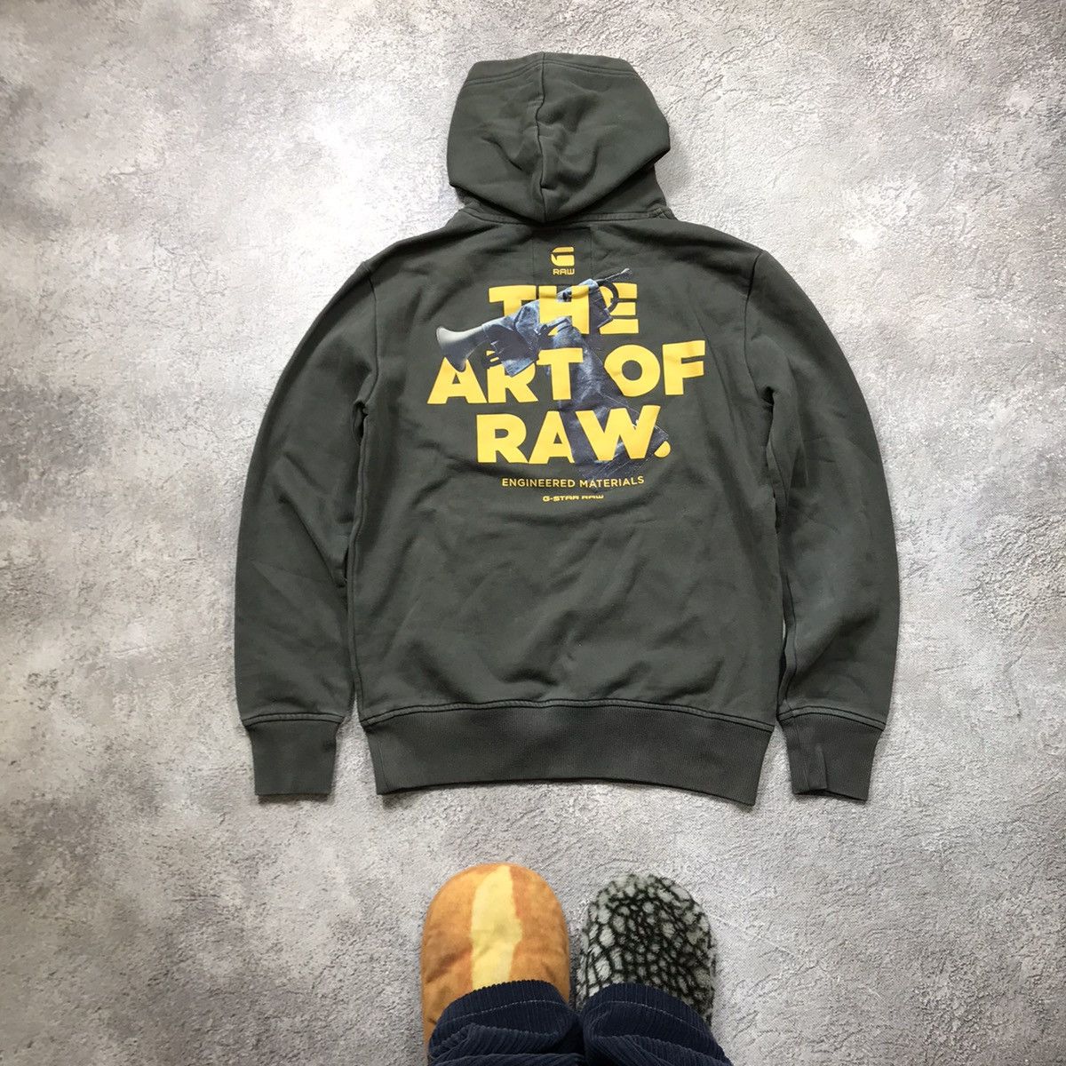 Vintage Vintage Y2K Art Of Raw Graphic Hoodie Streetwear Baggy S Size US S / EU 44-46 / 1 - 1 Thumbnail